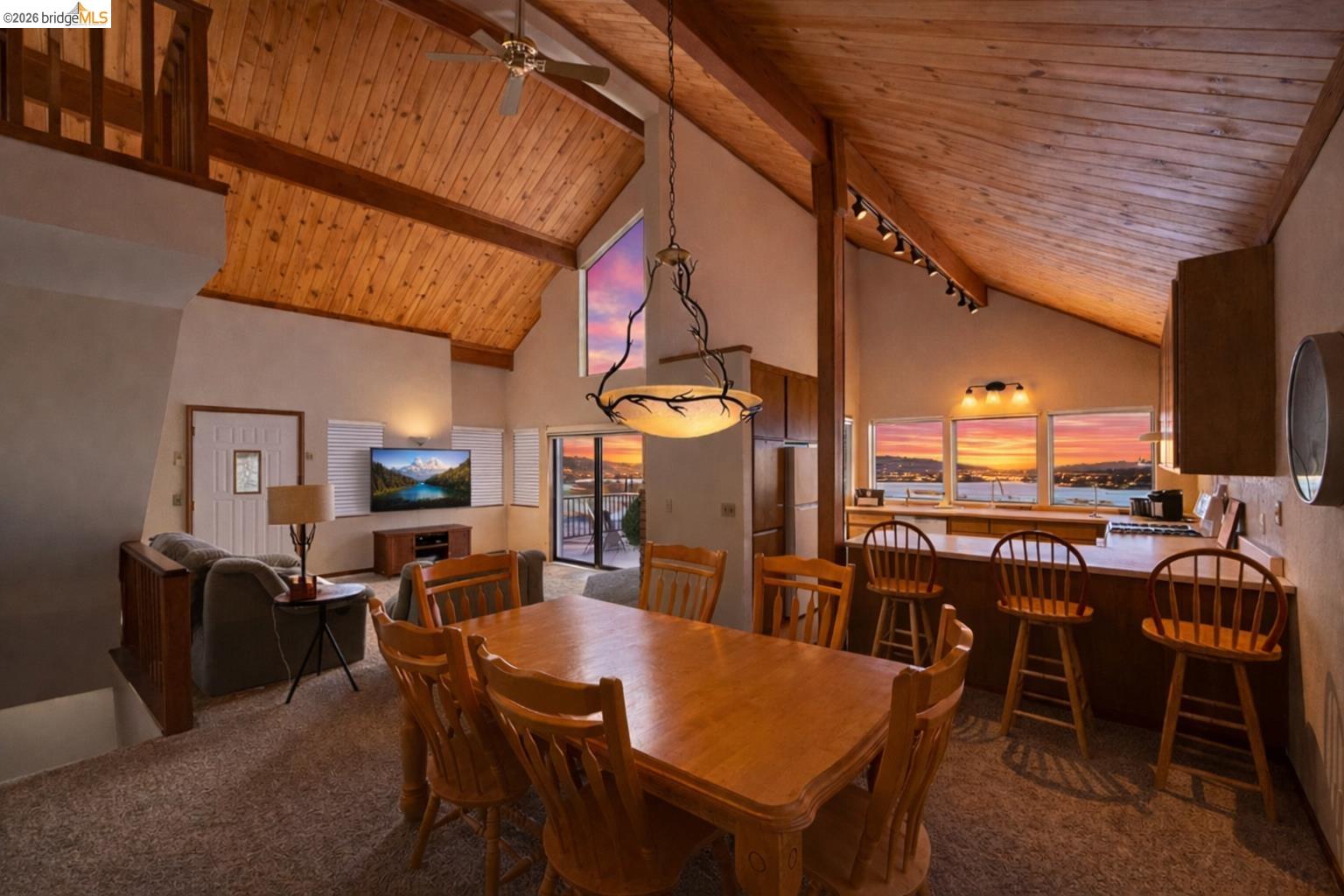 Detail Gallery Image 9 of 22 For 867 Foothill Road, Copperopolis,  CA 95228 - 3 Beds | 2 Baths