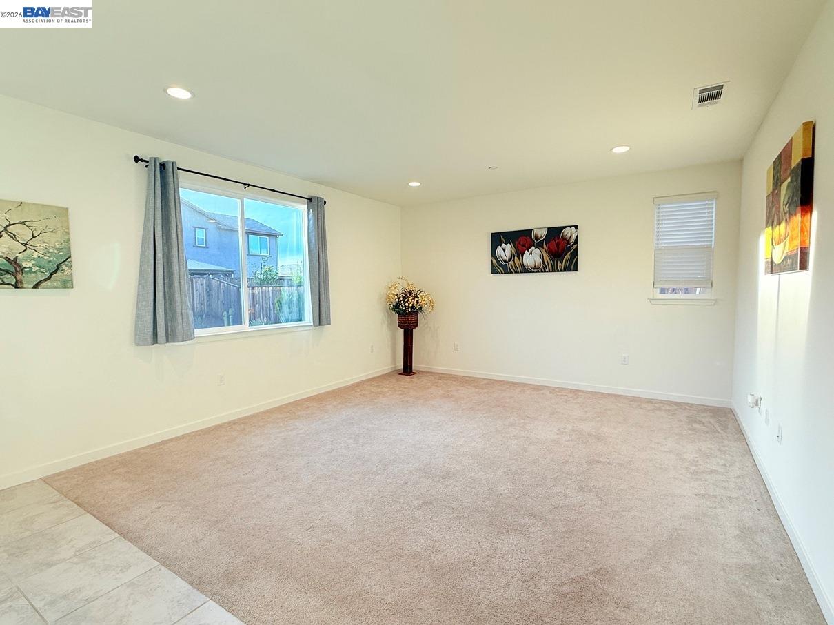 Detail Gallery Image 18 of 60 For 5350 Sotto Way, Antioch,  CA 94531 - 5 Beds | 3 Baths