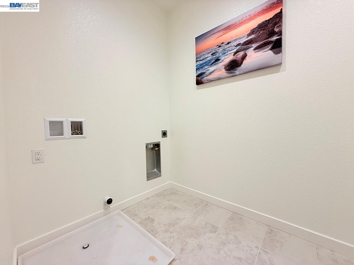 Detail Gallery Image 48 of 60 For 5350 Sotto Way, Antioch,  CA 94531 - 5 Beds | 3 Baths