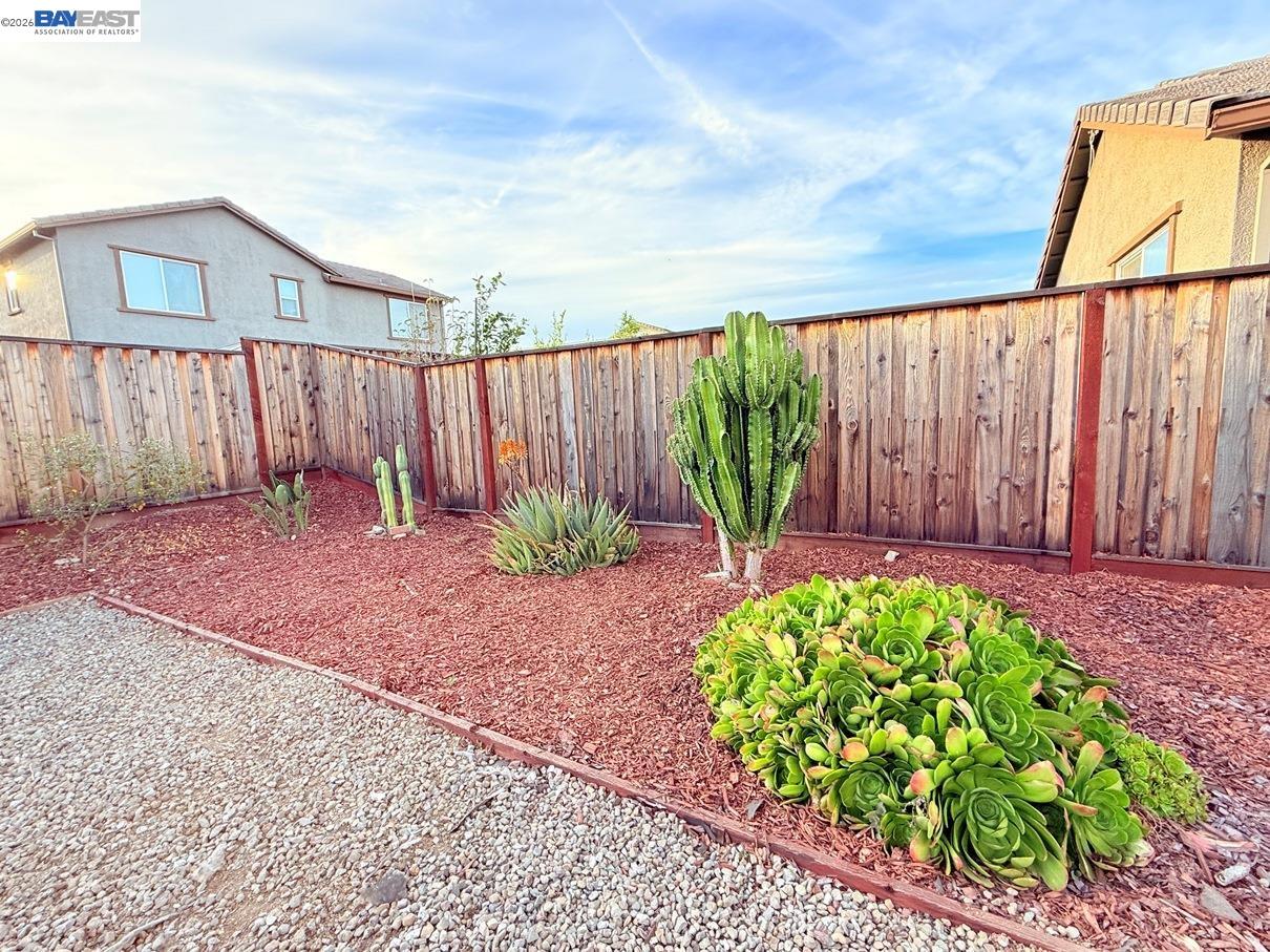 Detail Gallery Image 58 of 60 For 5350 Sotto Way, Antioch,  CA 94531 - 5 Beds | 3 Baths
