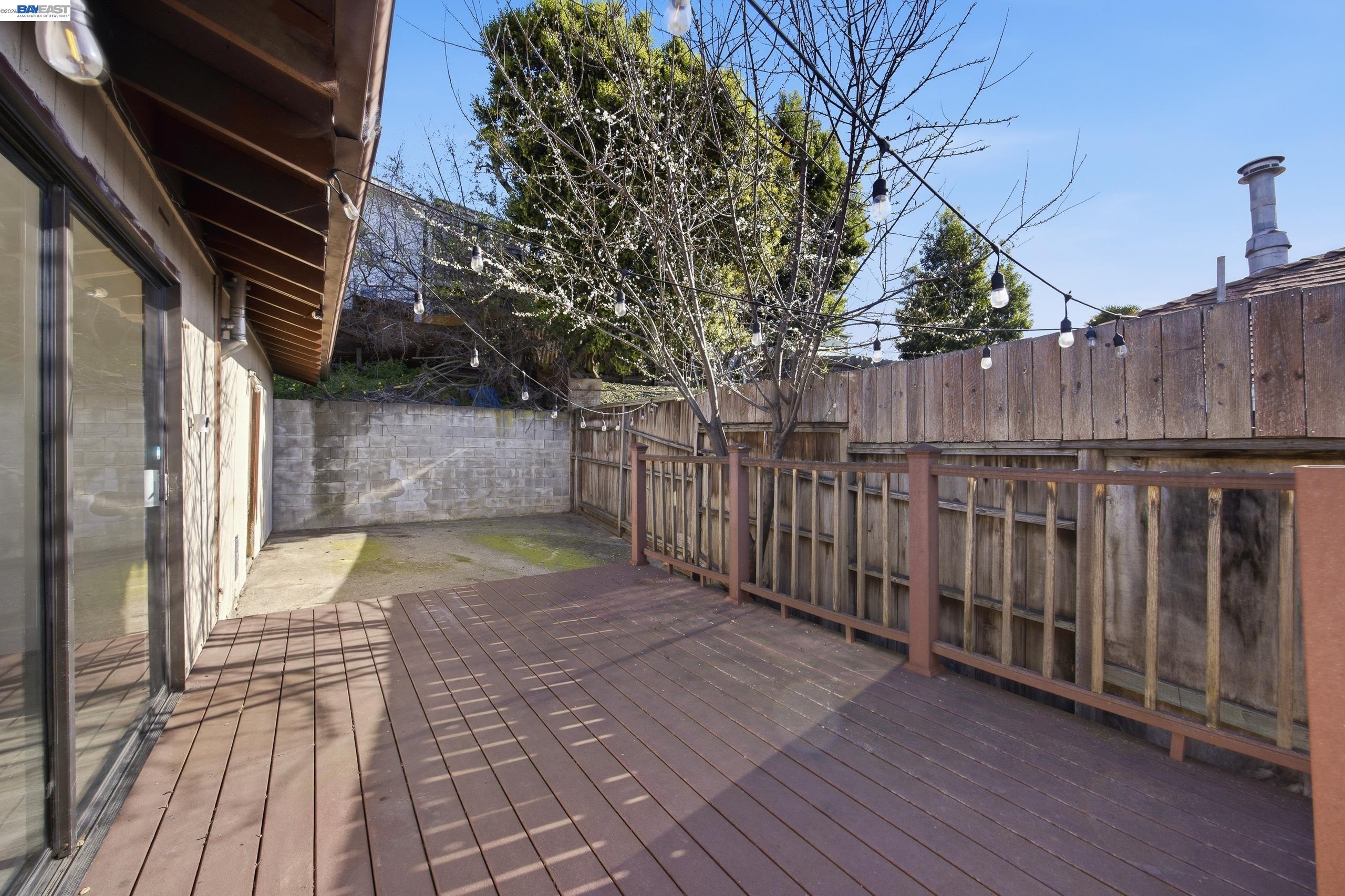 Detail Gallery Image 13 of 15 For 3511 Gray Street, Oakland,  CA 94601 - 3 Beds | 2 Baths