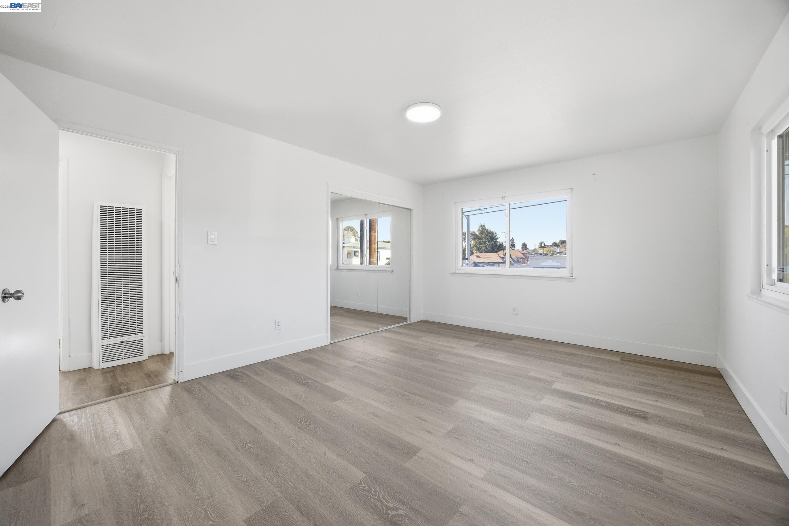 Detail Gallery Image 8 of 15 For 3511 Gray Street, Oakland,  CA 94601 - 3 Beds | 2 Baths