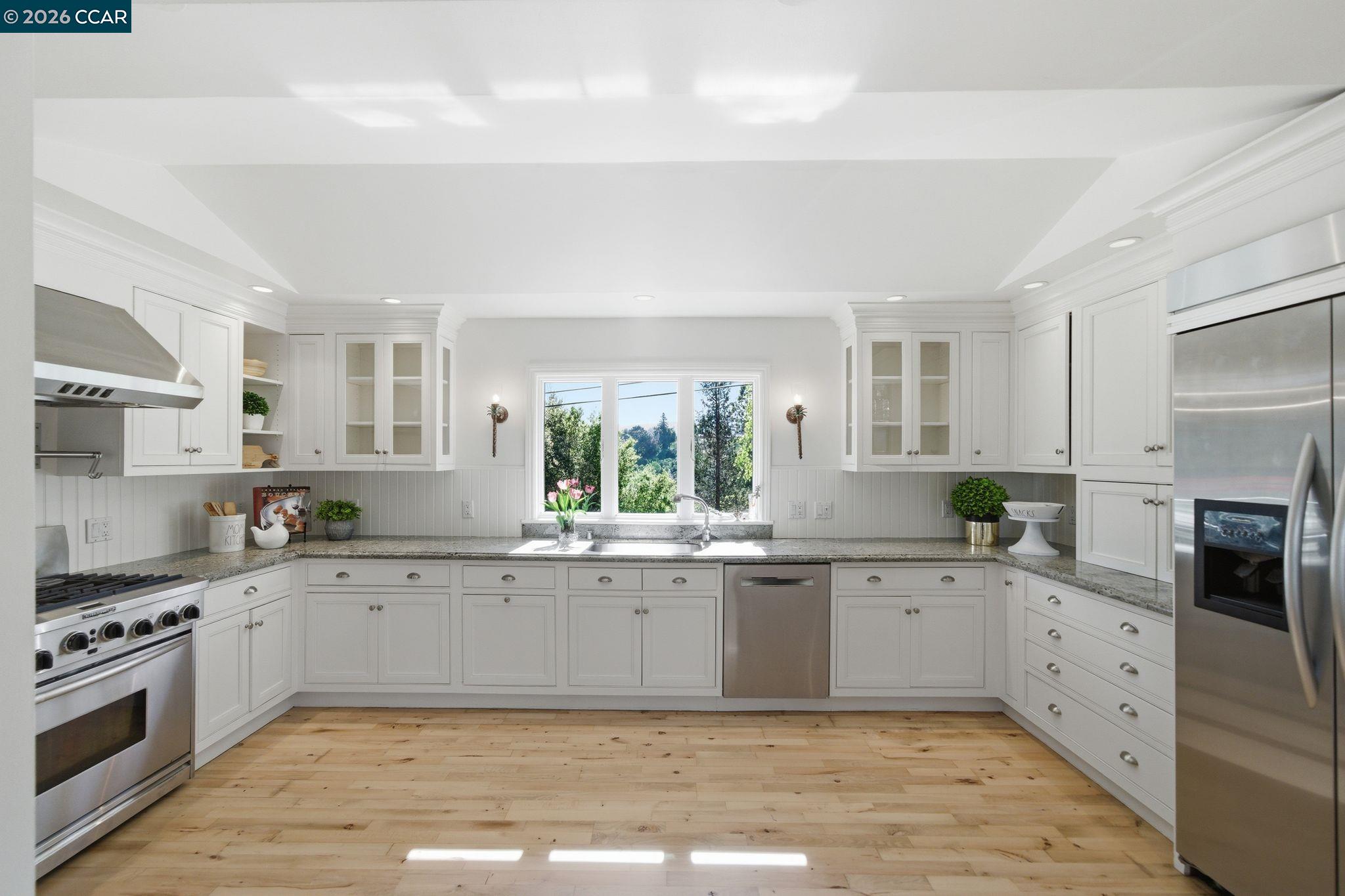 Detail Gallery Image 15 of 46 For 102 Hillcrest Dr, Orinda,  CA 94563 - 4 Beds | 3 Baths