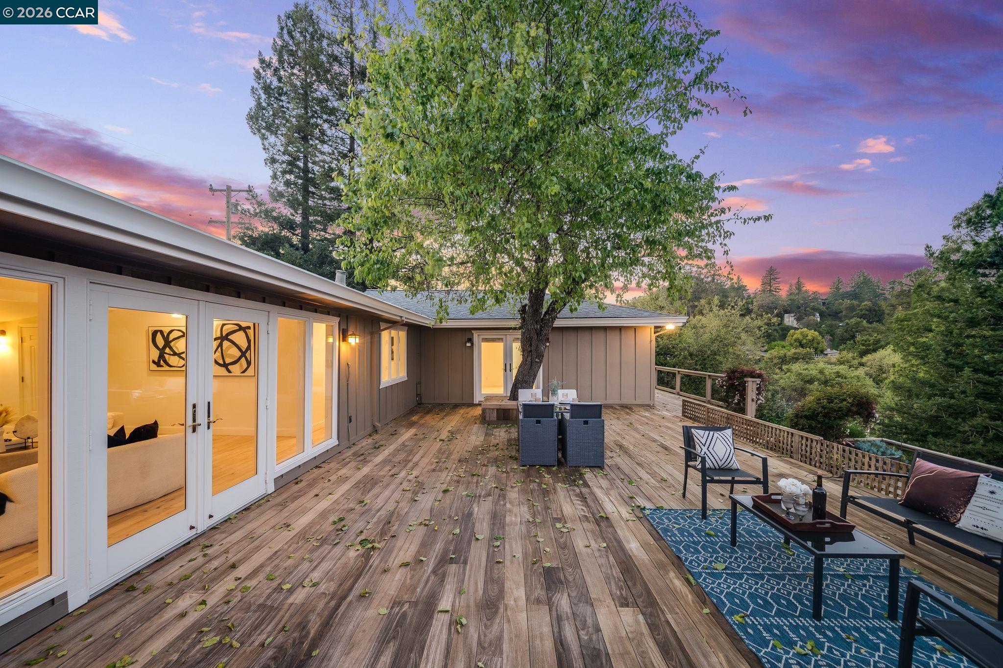 Detail Gallery Image 33 of 46 For 102 Hillcrest Dr, Orinda,  CA 94563 - 4 Beds | 3 Baths