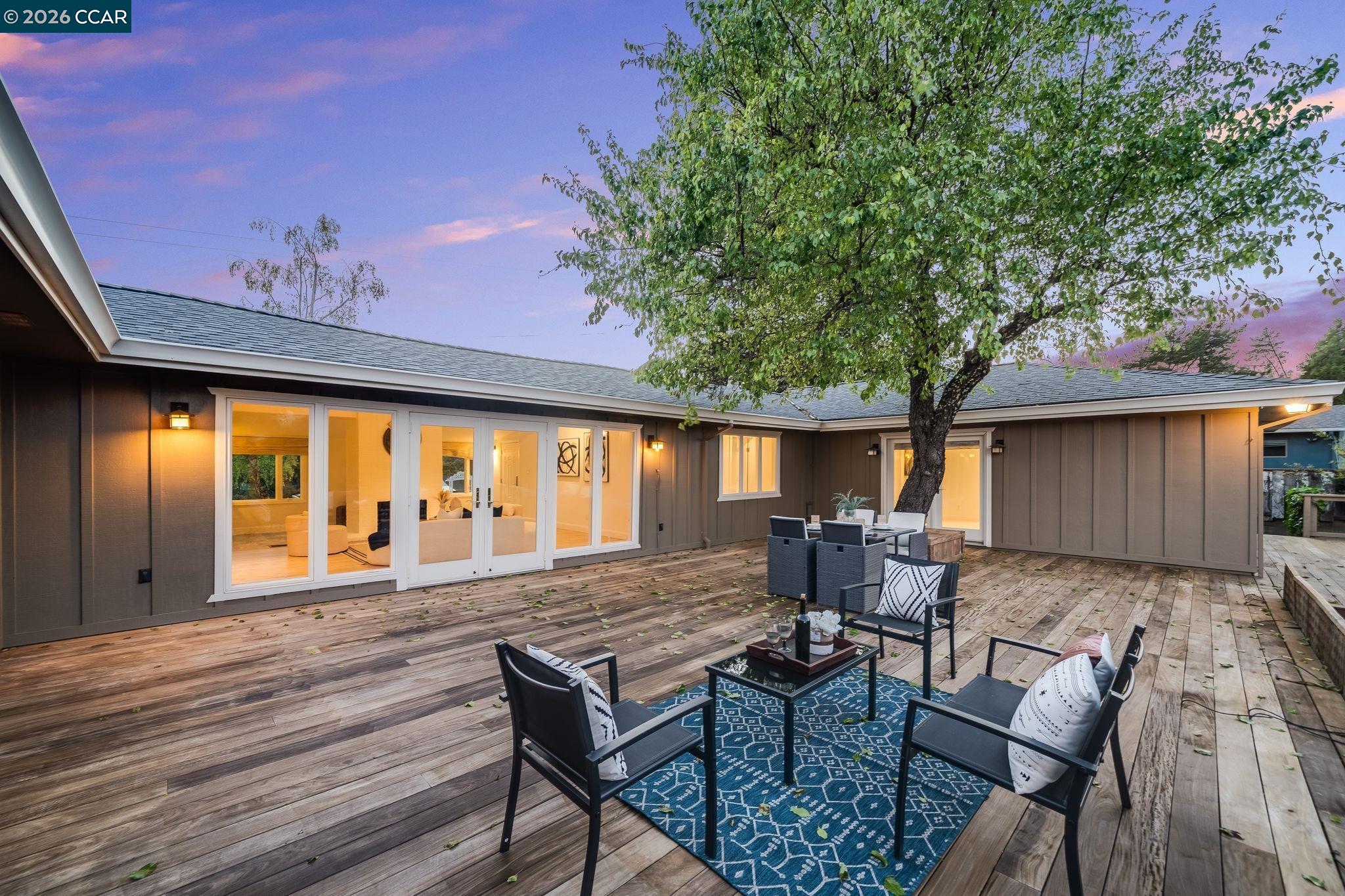 Detail Gallery Image 34 of 46 For 102 Hillcrest Dr, Orinda,  CA 94563 - 4 Beds | 3 Baths