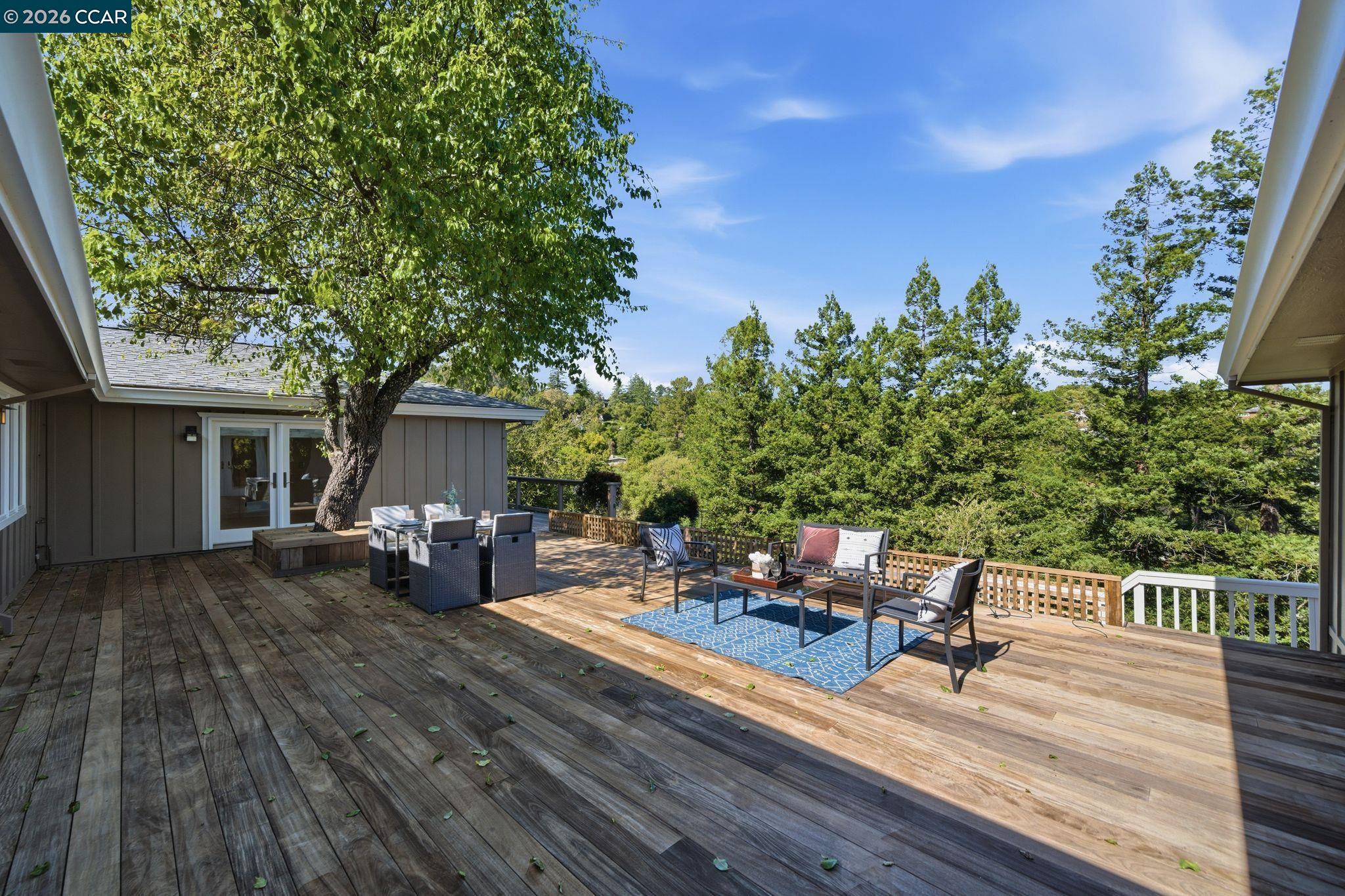 Detail Gallery Image 35 of 46 For 102 Hillcrest Dr, Orinda,  CA 94563 - 4 Beds | 3 Baths