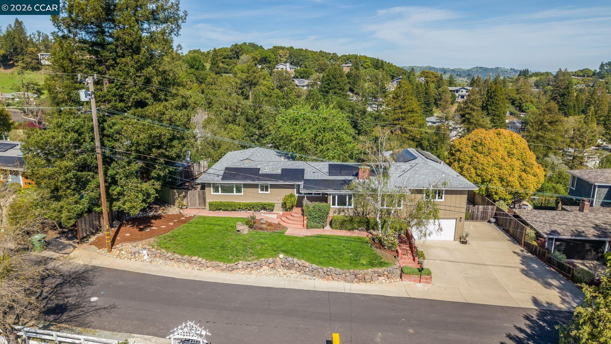 Detail Gallery Image 41 of 46 For 102 Hillcrest Dr, Orinda,  CA 94563 - 4 Beds | 3 Baths