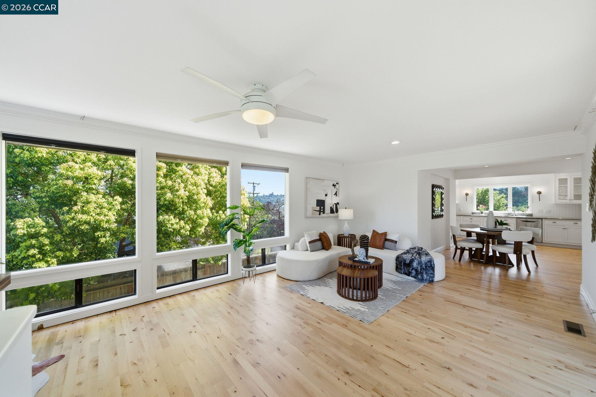 Detail Gallery Image 10 of 46 For 102 Hillcrest Dr, Orinda,  CA 94563 - 4 Beds | 3 Baths