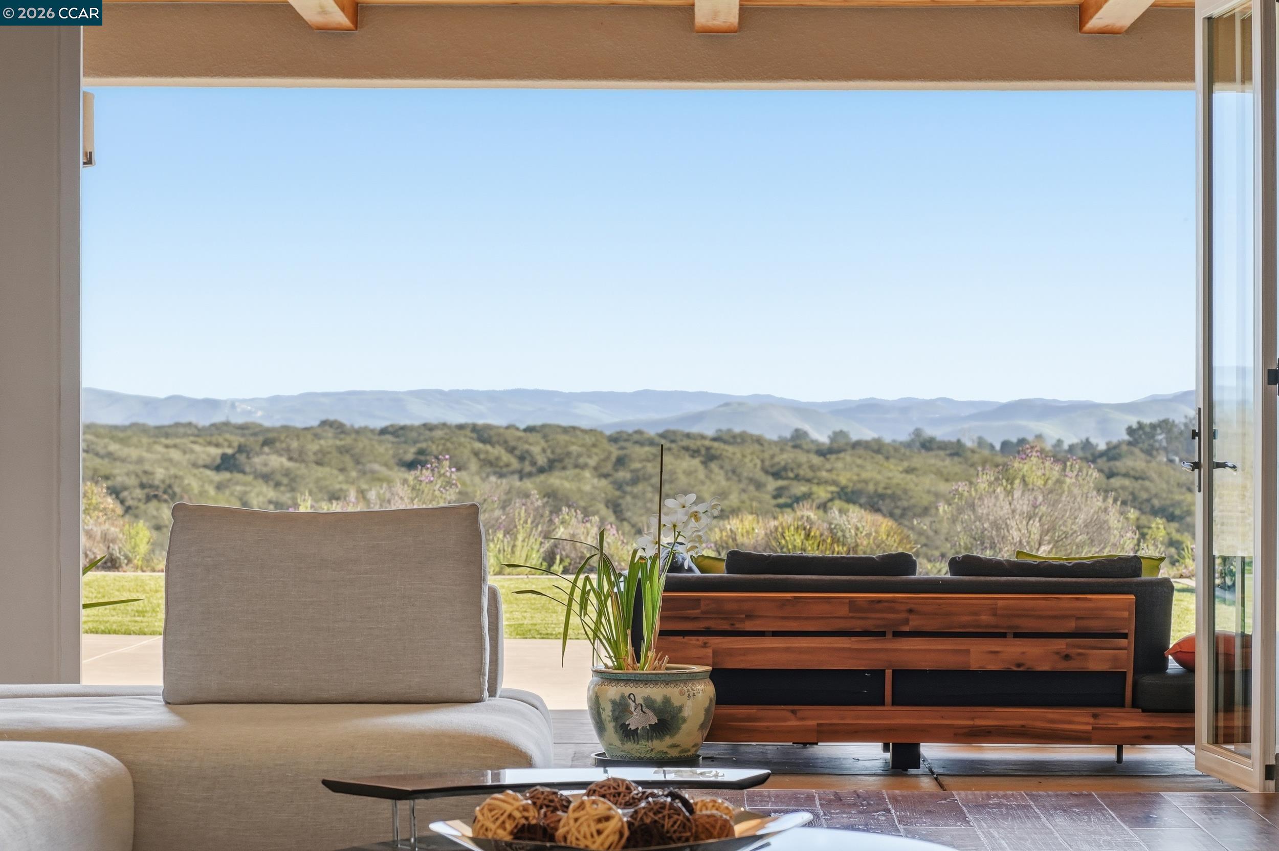 Detail Gallery Image 29 of 60 For 372 Falcon Crest Dr, –,  CA 93436 - 4 Beds | 3/1 Baths