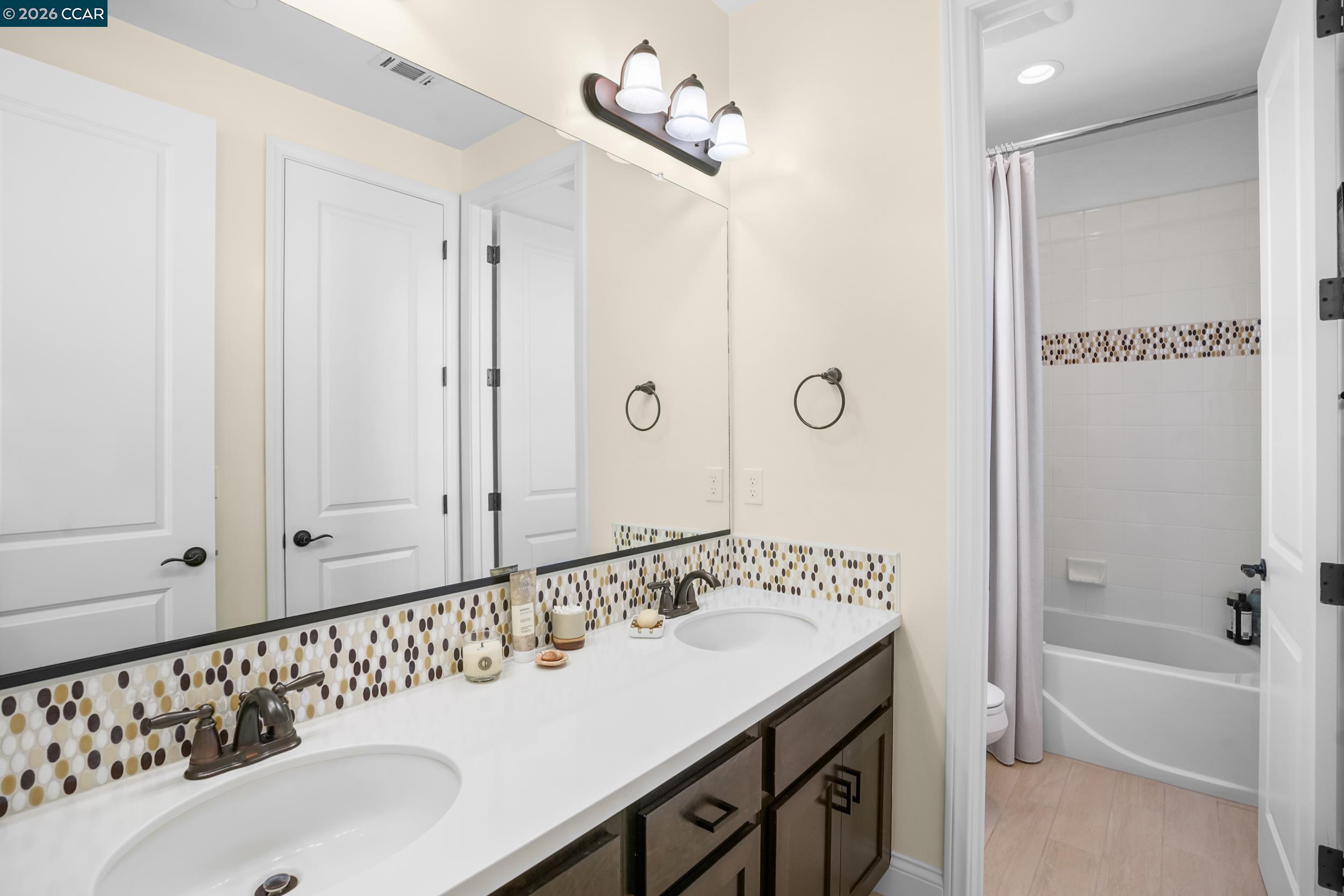 Detail Gallery Image 35 of 60 For 372 Falcon Crest Dr, –,  CA 93436 - 4 Beds | 3/1 Baths