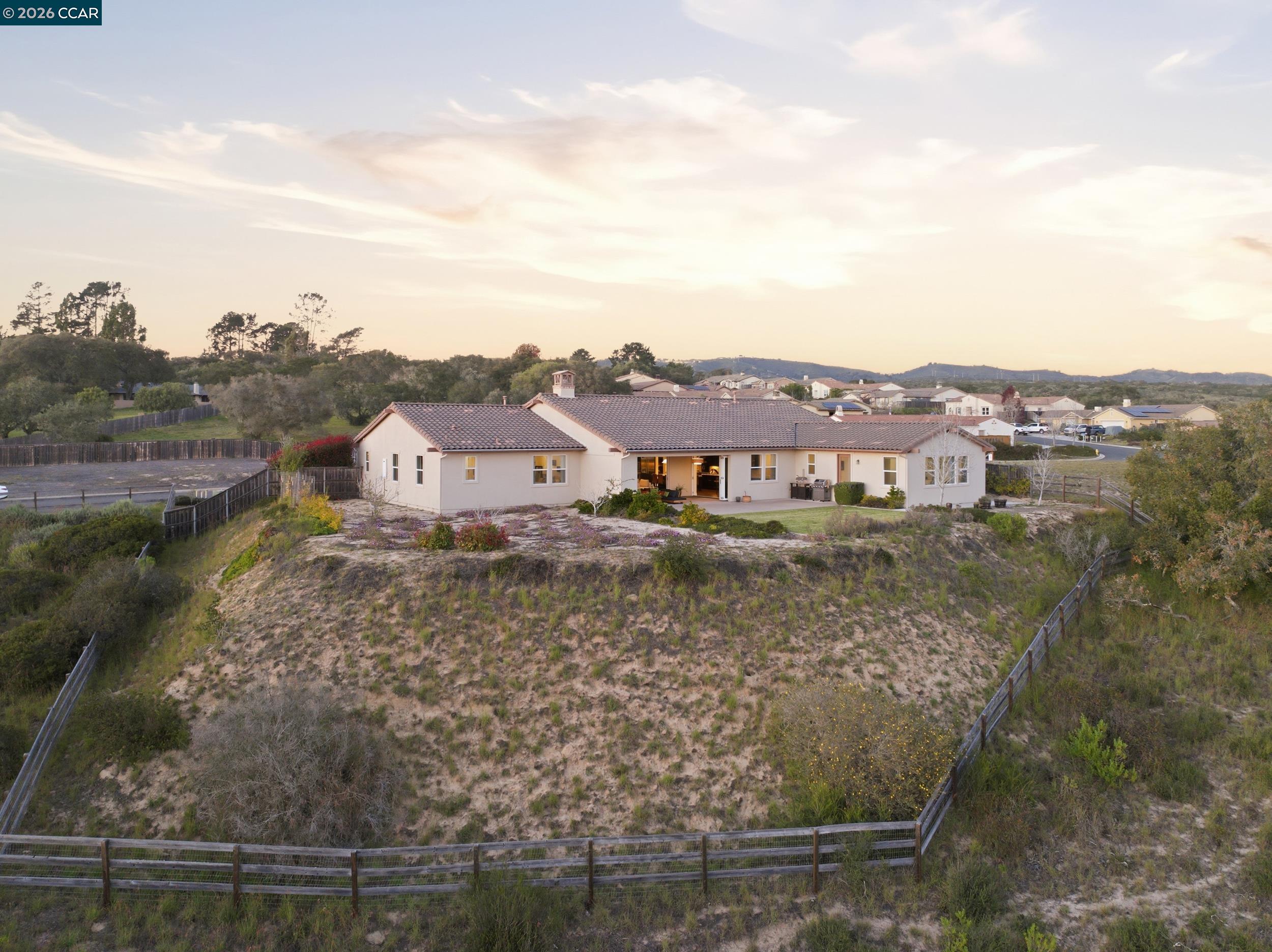 Detail Gallery Image 50 of 60 For 372 Falcon Crest Dr, –,  CA 93436 - 4 Beds | 3/1 Baths