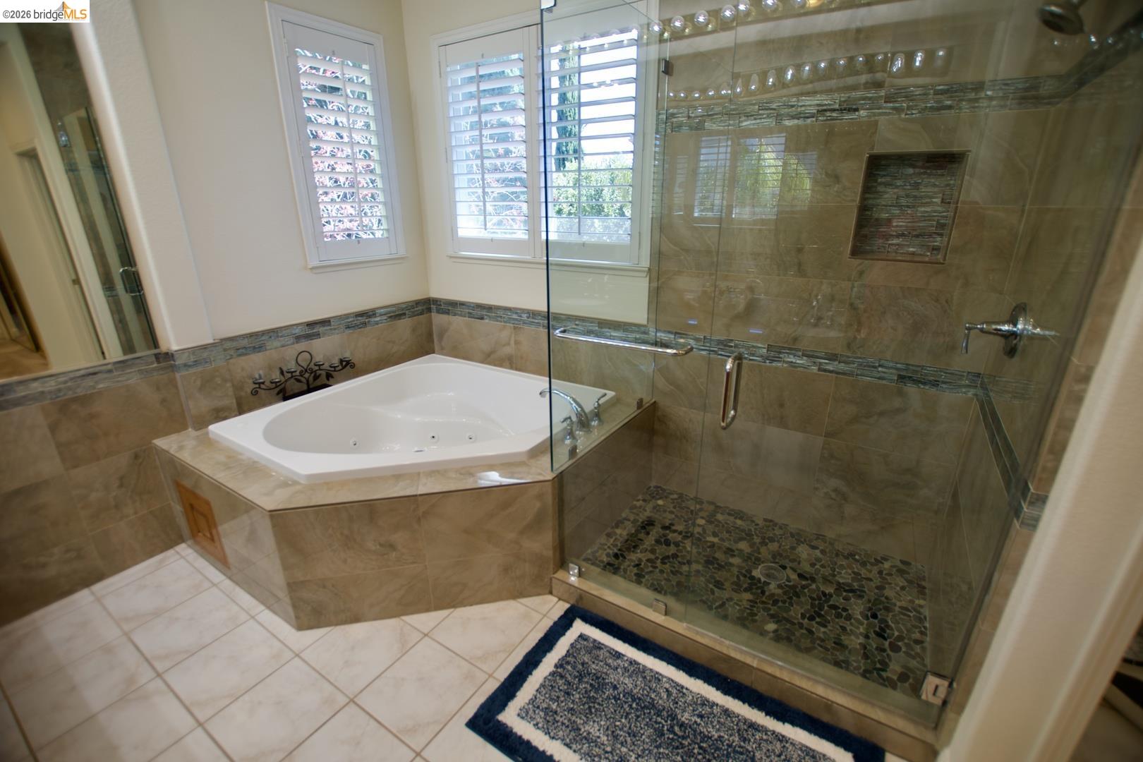 Detail Gallery Image 14 of 24 For 1692 via Campo Verde, San Jose,  CA 95120 - 5 Beds | 3 Baths