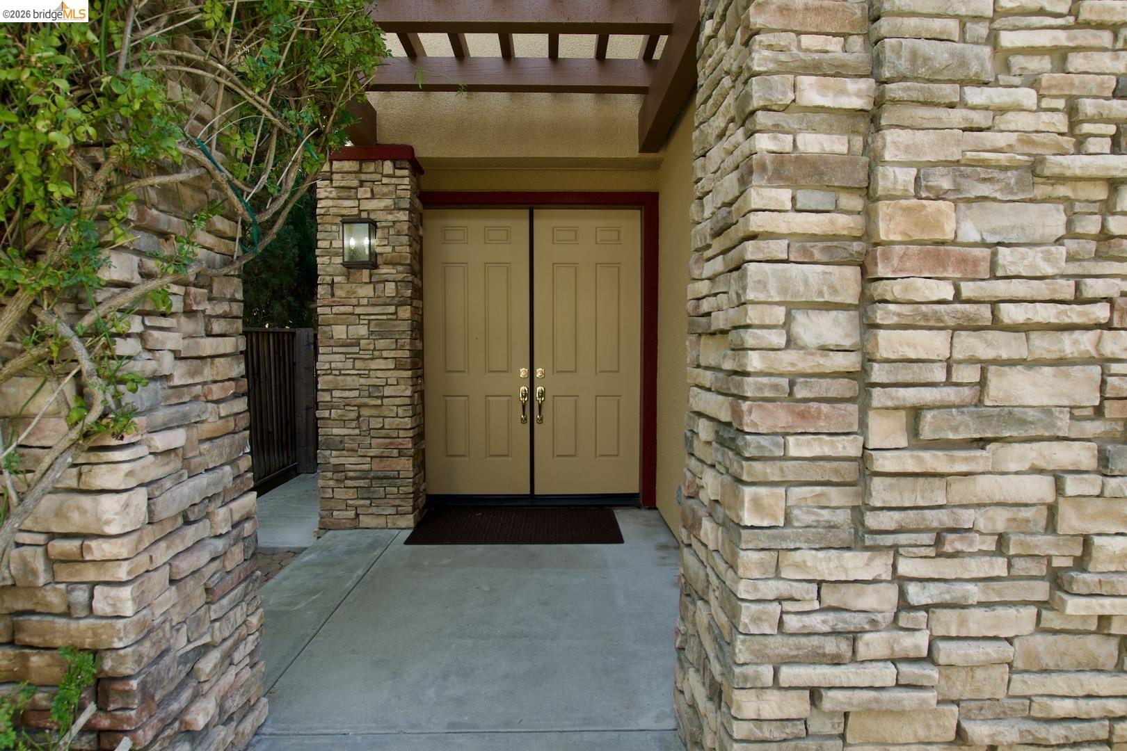 Detail Gallery Image 3 of 24 For 1692 via Campo Verde, San Jose,  CA 95120 - 5 Beds | 3 Baths