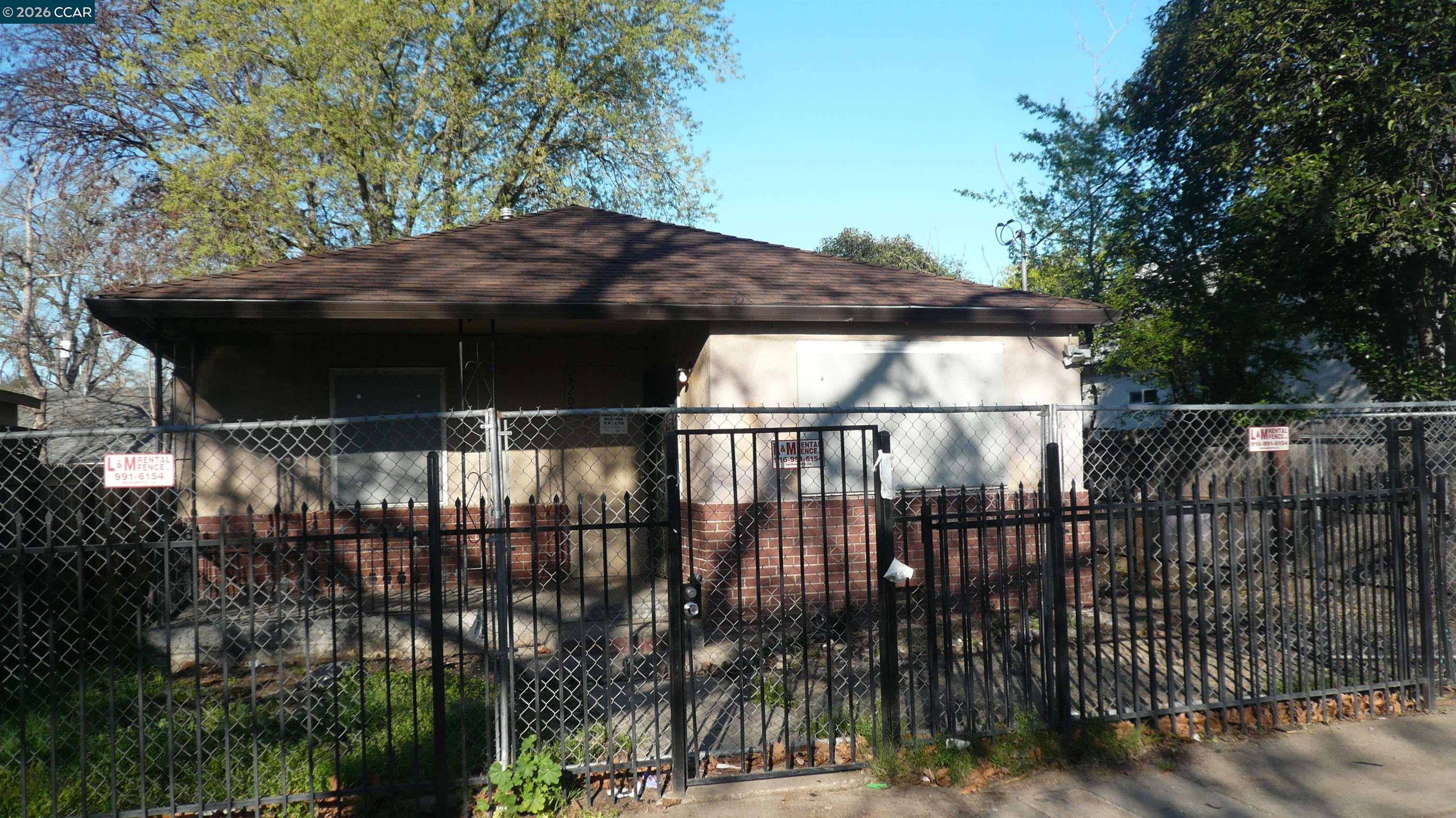 Front Image Thumbnail for CC41127047