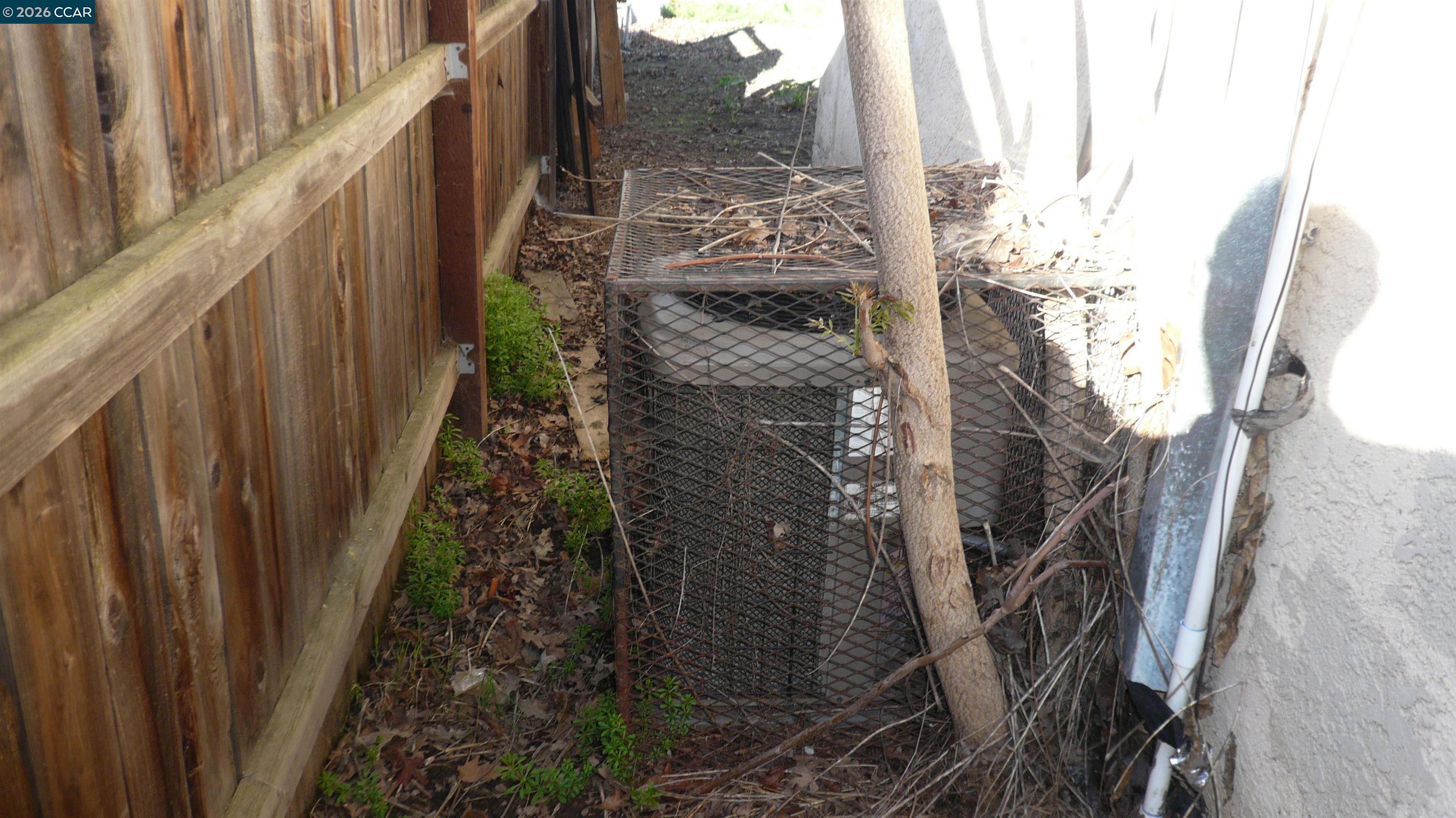 Detail Gallery Image 16 of 17 For 3200 San Diego Way, Sacramento,  CA 95820 - 3 Beds | 1 Baths