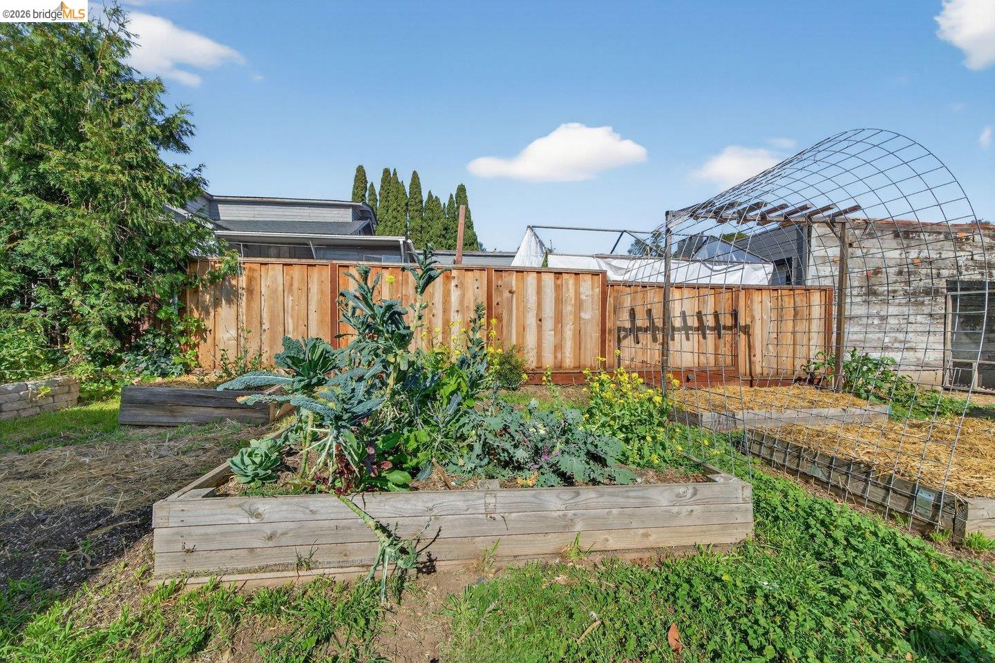 Detail Gallery Image 35 of 48 For 3734 Mcclelland St, Oakland,  CA 94619 - 2 Beds | 1 Baths