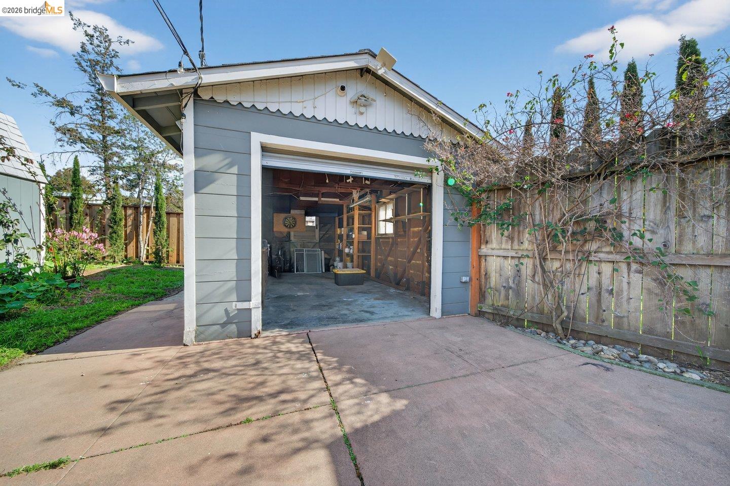 Detail Gallery Image 40 of 48 For 3734 Mcclelland St, Oakland,  CA 94619 - 2 Beds | 1 Baths