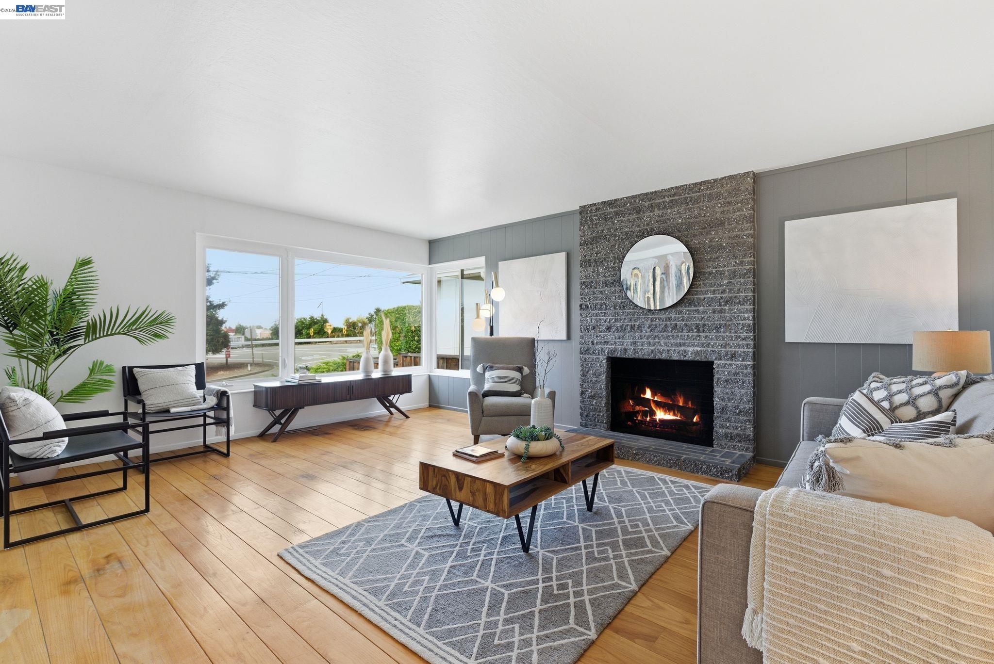 Detail Gallery Image 3 of 24 For 2724 Benedict Dr, San Leandro,  CA 94577 - 3 Beds | 2/1 Baths