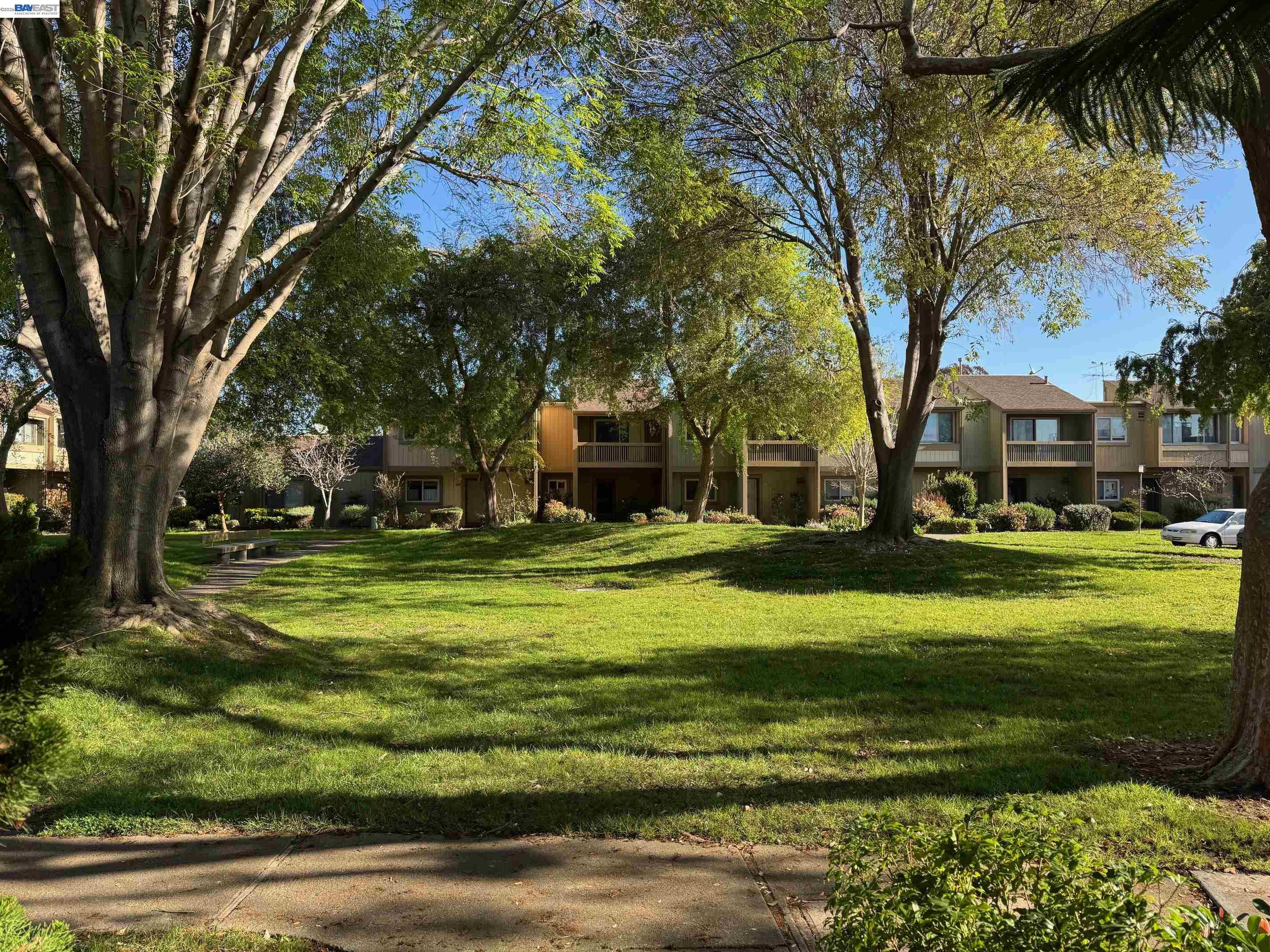 Photo #2: 41127050 Listing: Photo #2