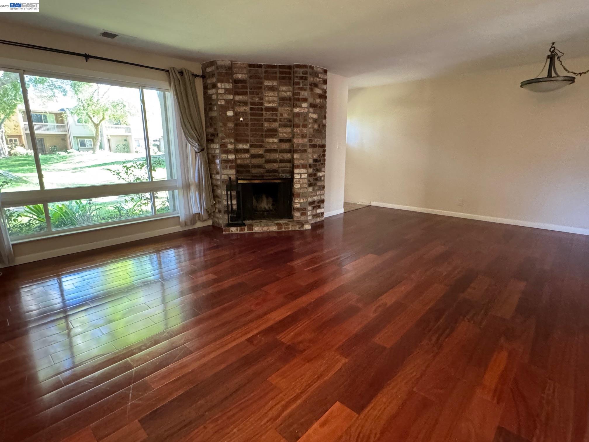 Photo #3: 41127050 Listing: Photo #3