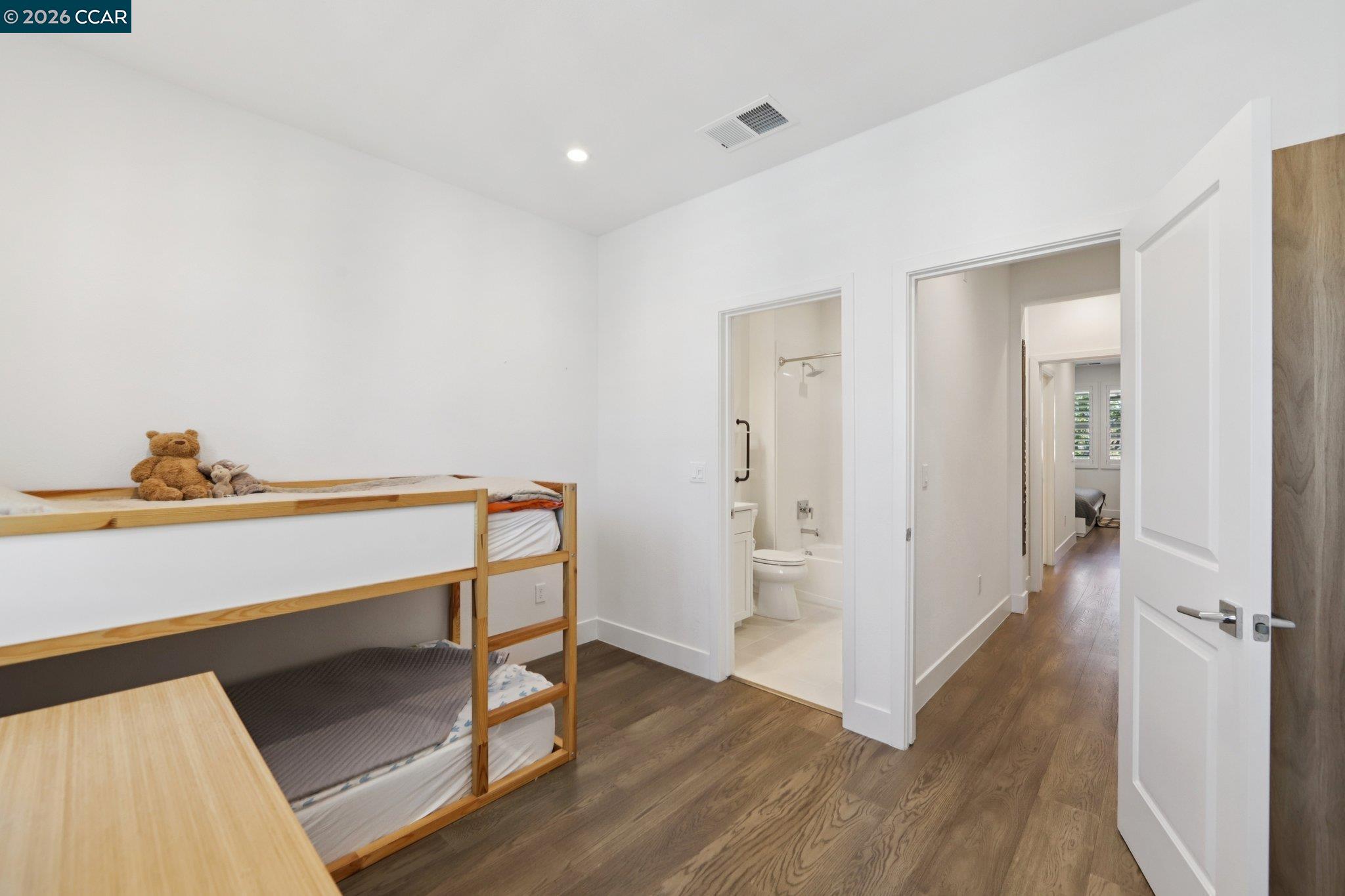 Photo #17: 41127051 Listing: Photo #17