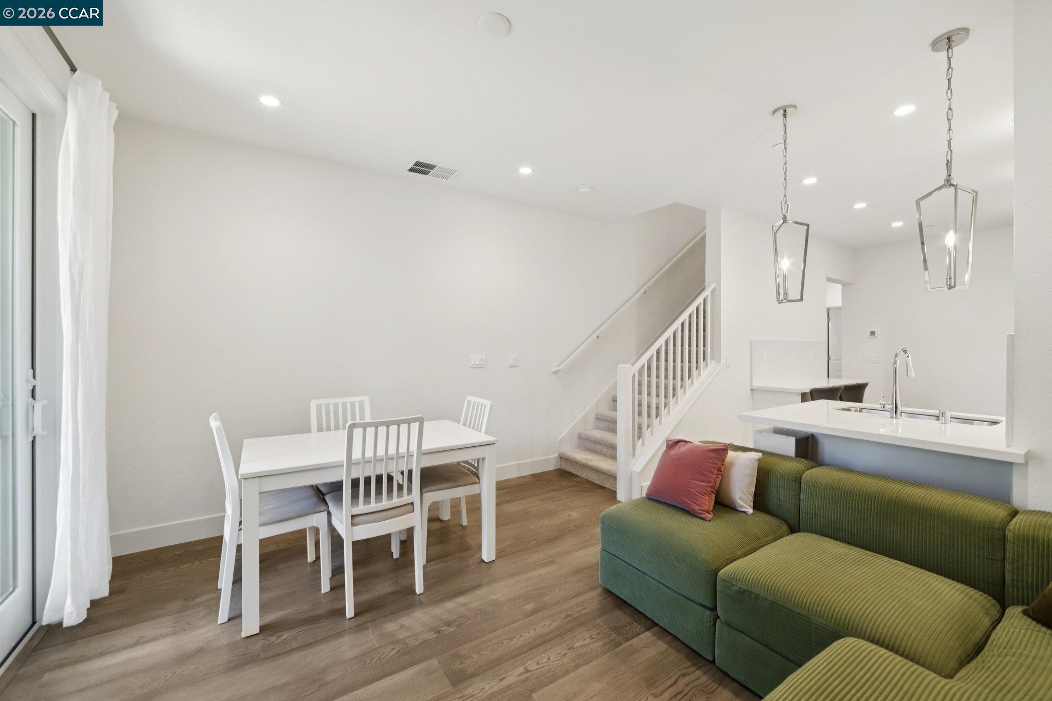 2742 Jones Rd, Walnut Creek, CA, 94597