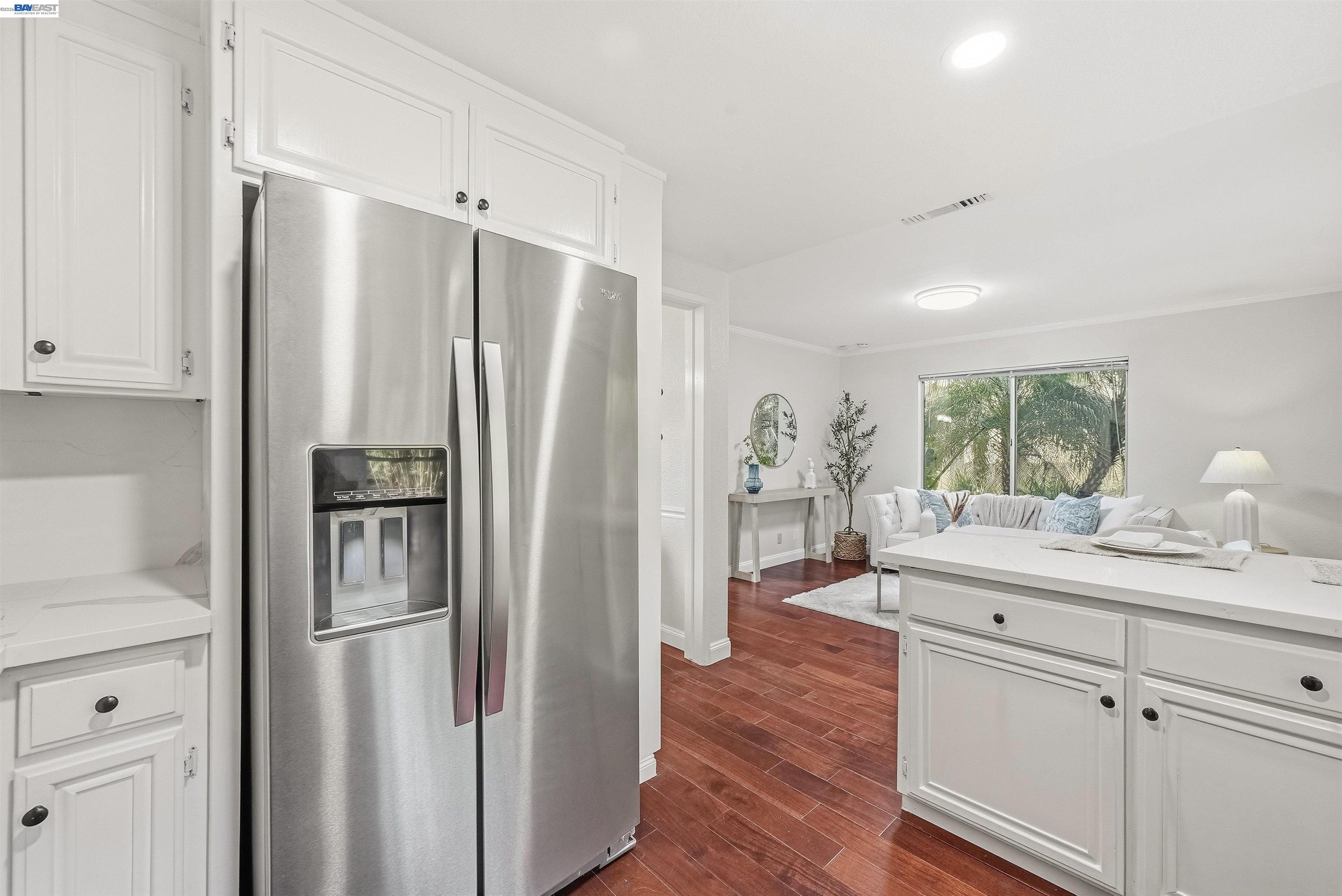 Detail Gallery Image 14 of 39 For 3653 Kamp Dr, Pleasanton,  CA 94588 - 4 Beds | 2/1 Baths