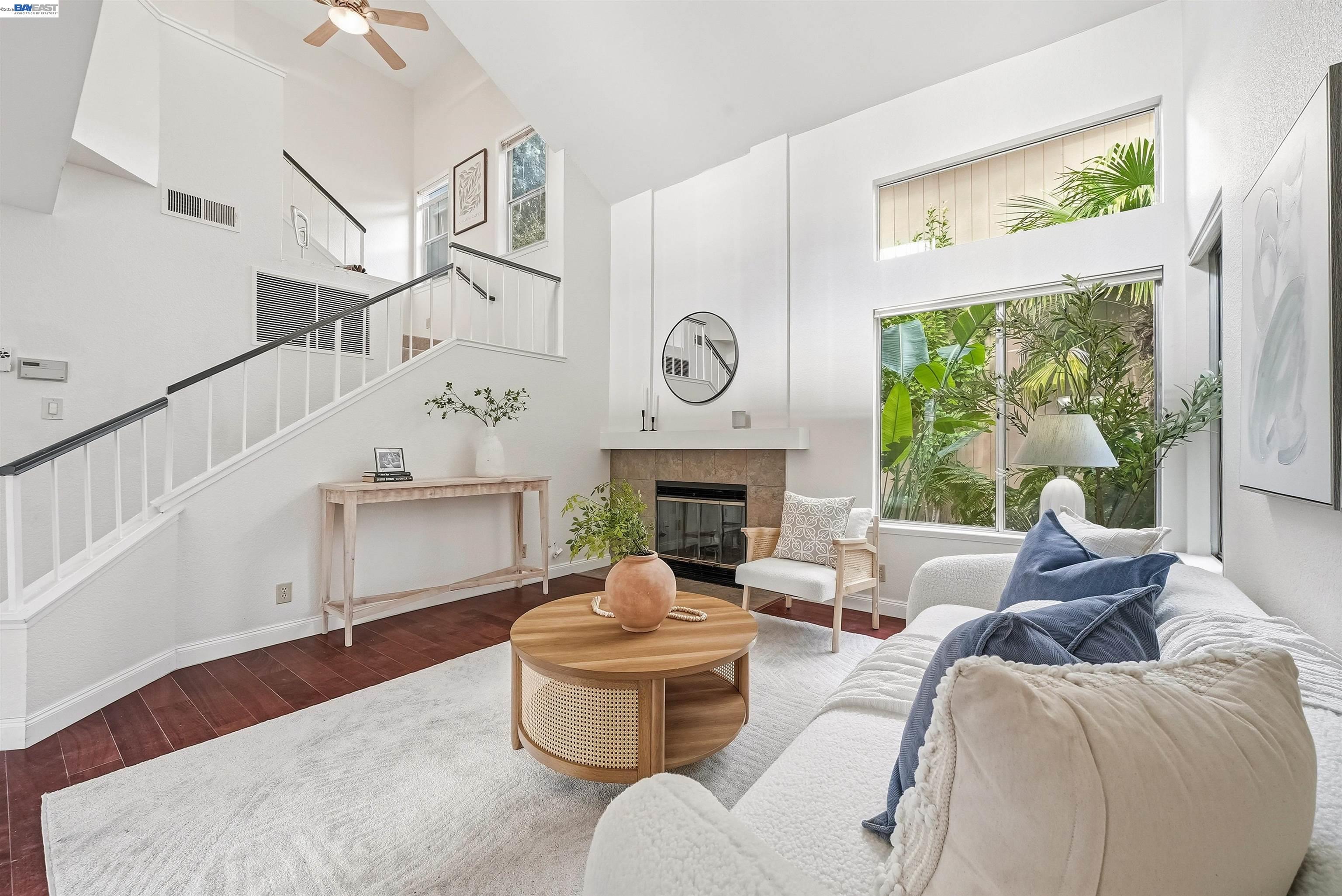 Detail Gallery Image 8 of 39 For 3653 Kamp Dr, Pleasanton,  CA 94588 - 4 Beds | 2/1 Baths