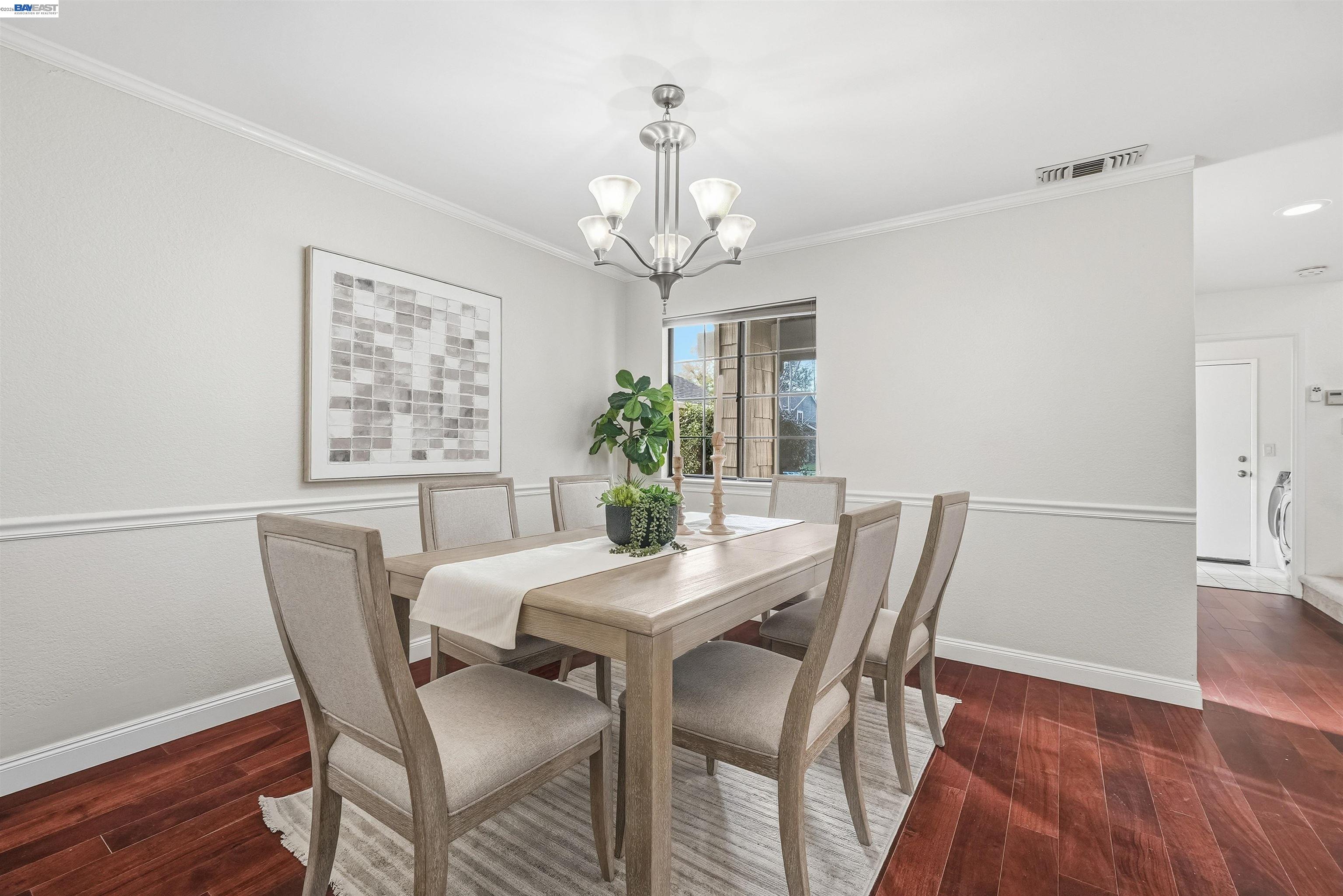 Detail Gallery Image 10 of 39 For 3653 Kamp Dr, Pleasanton,  CA 94588 - 4 Beds | 2/1 Baths