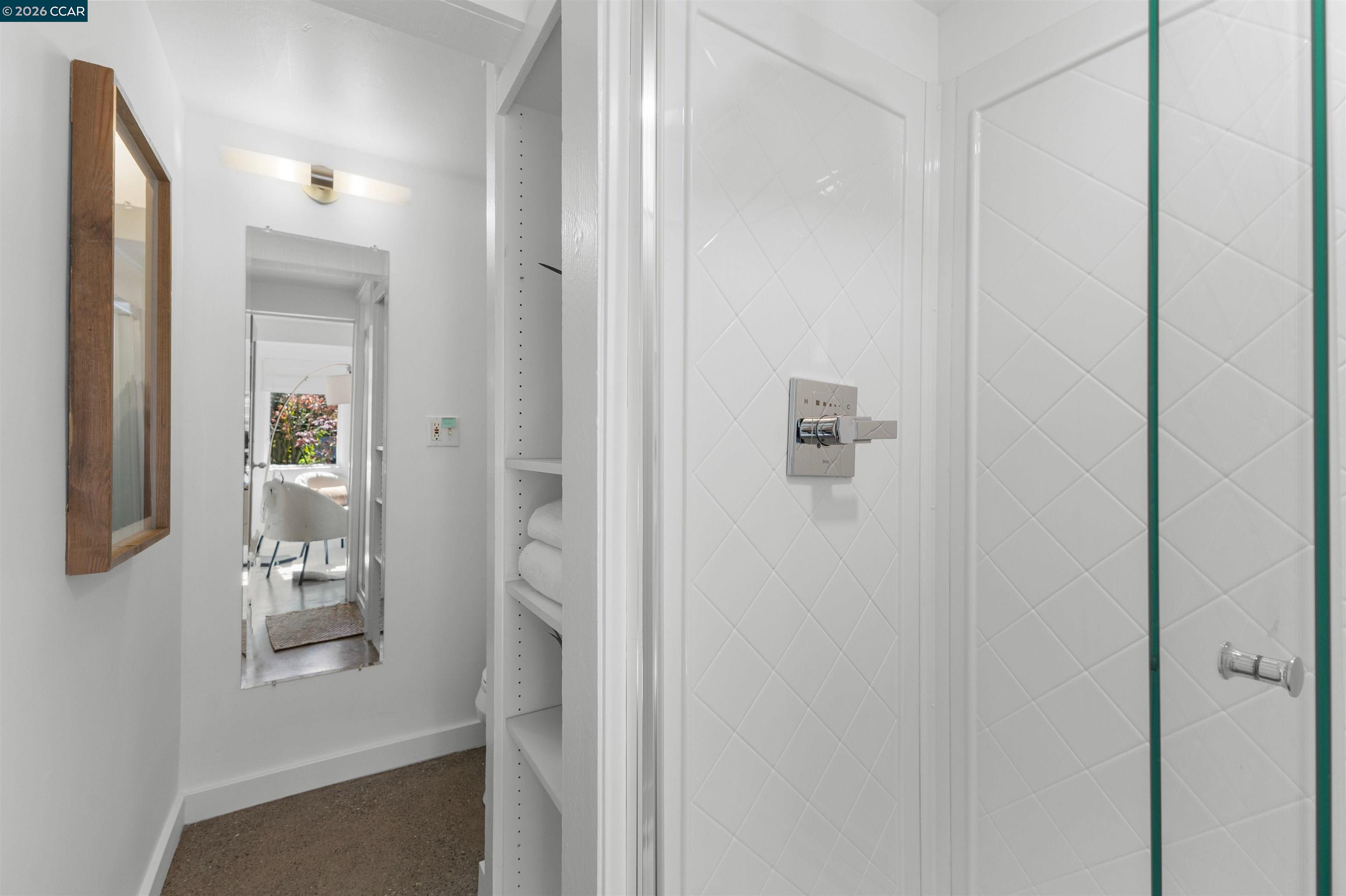 Detail Gallery Image 25 of 37 For 3934 Cesar Chavez St, San Francisco,  CA 94131 - 3 Beds | 2 Baths