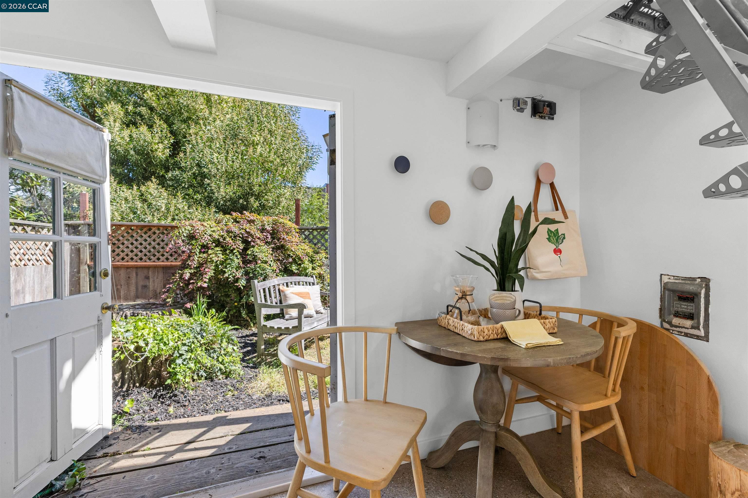 Detail Gallery Image 26 of 37 For 3934 Cesar Chavez St, San Francisco,  CA 94131 - 3 Beds | 2 Baths