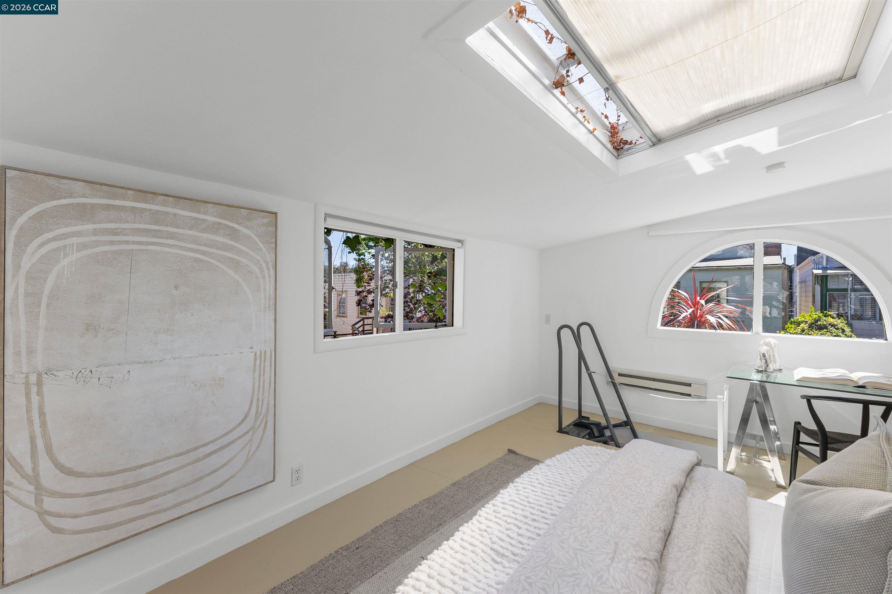 Detail Gallery Image 28 of 37 For 3934 Cesar Chavez St, San Francisco,  CA 94131 - 3 Beds | 2 Baths