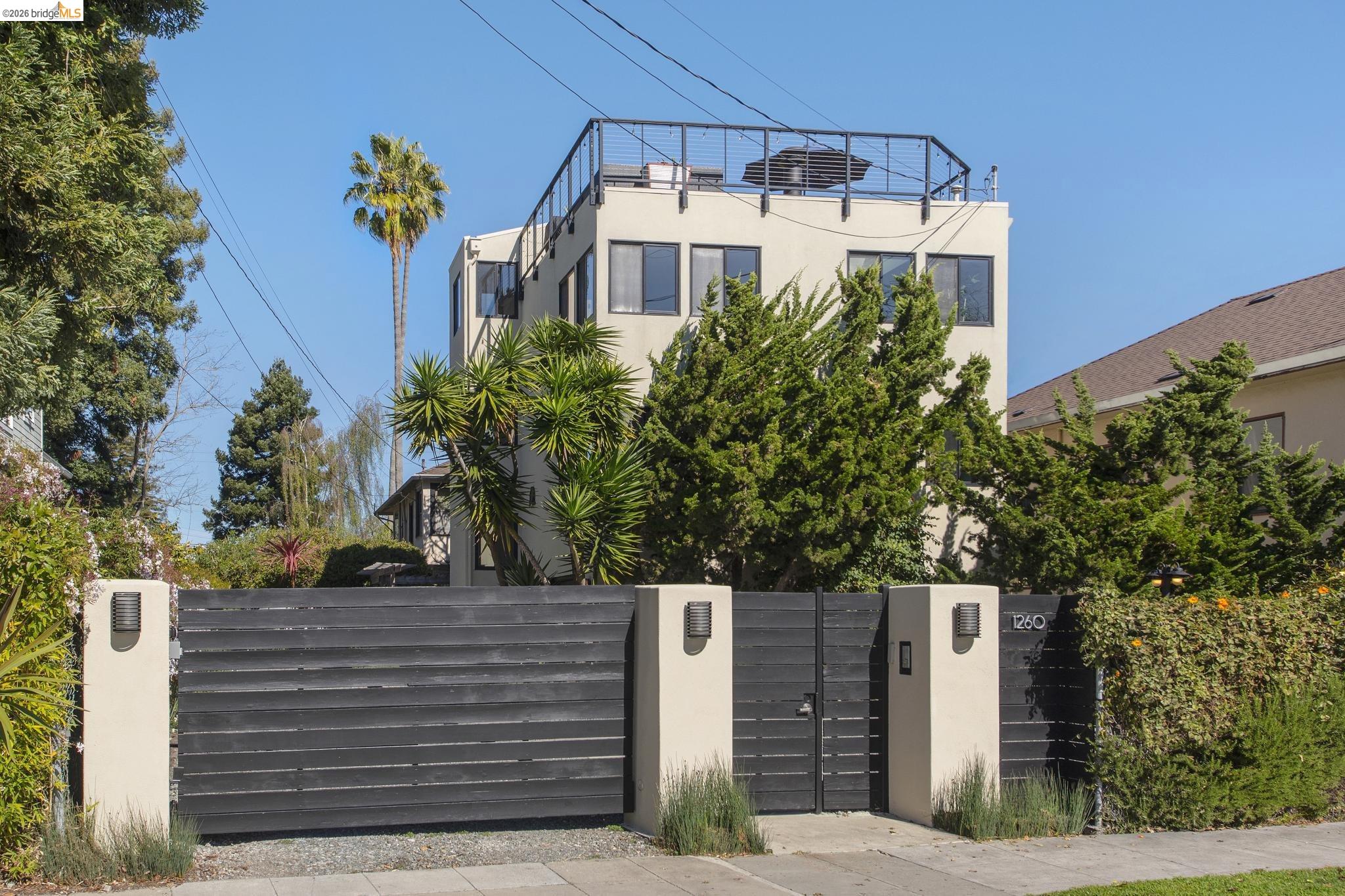 Front Image Thumbnail for EB41127060