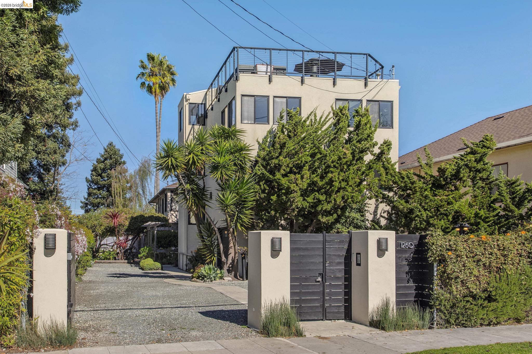 Detail Gallery Image 2 of 60 For 1260 63rd St, Emeryville,  CA 94608 - – Beds | – Baths