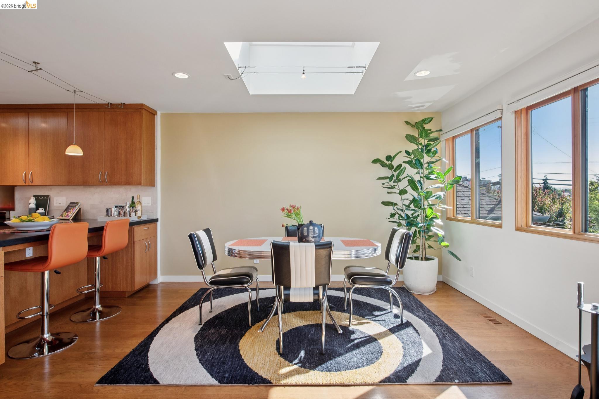 Detail Gallery Image 16 of 60 For 1260 63rd St, Emeryville,  CA 94608 - – Beds | – Baths