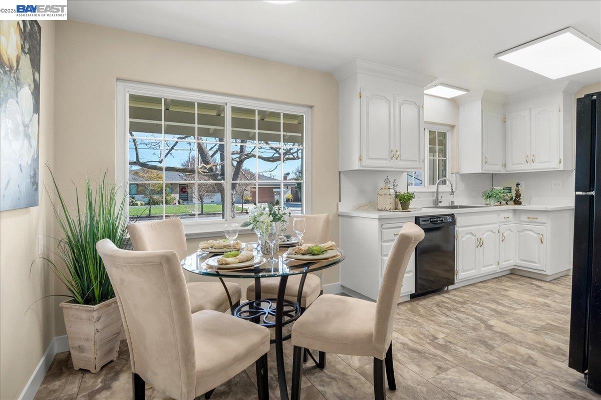 Detail Gallery Image 11 of 32 For 4583 Richmond Ave, Fremont,  CA 94536 - 3 Beds | 2 Baths