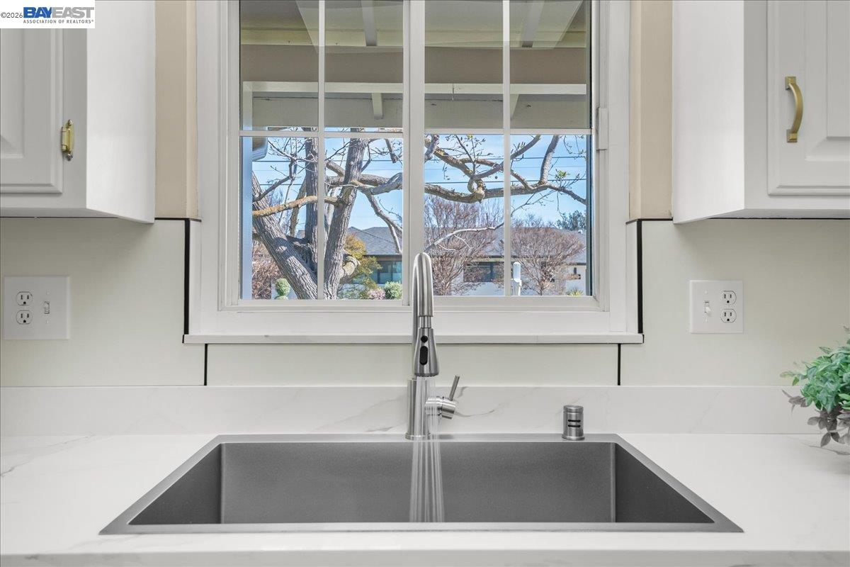 Detail Gallery Image 8 of 32 For 4583 Richmond Ave, Fremont,  CA 94536 - 3 Beds | 2 Baths