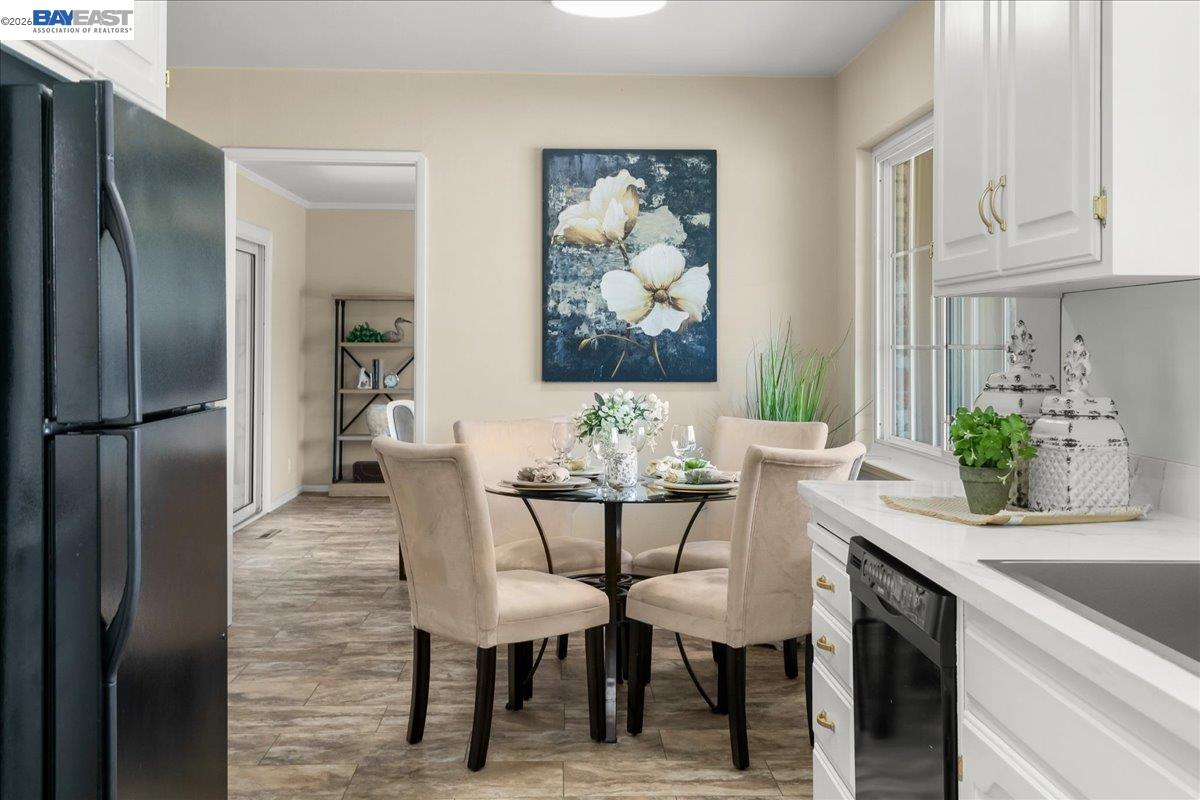 Detail Gallery Image 10 of 32 For 4583 Richmond Ave, Fremont,  CA 94536 - 3 Beds | 2 Baths