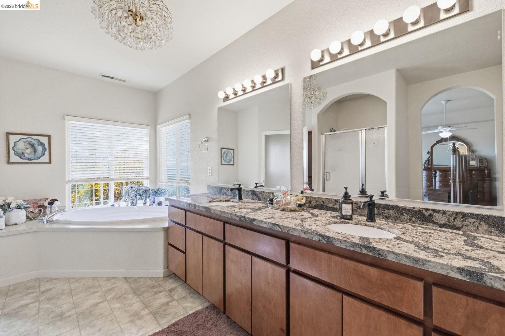 Detail Gallery Image 18 of 41 For 9360 Highway 49, Sonora,  CA 95370 - 3 Beds | 2/1 Baths