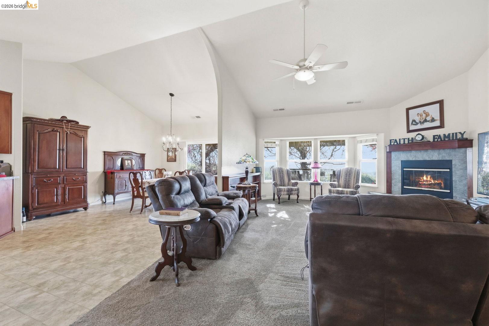 Detail Gallery Image 8 of 41 For 9360 Highway 49, Sonora,  CA 95370 - 3 Beds | 2/1 Baths