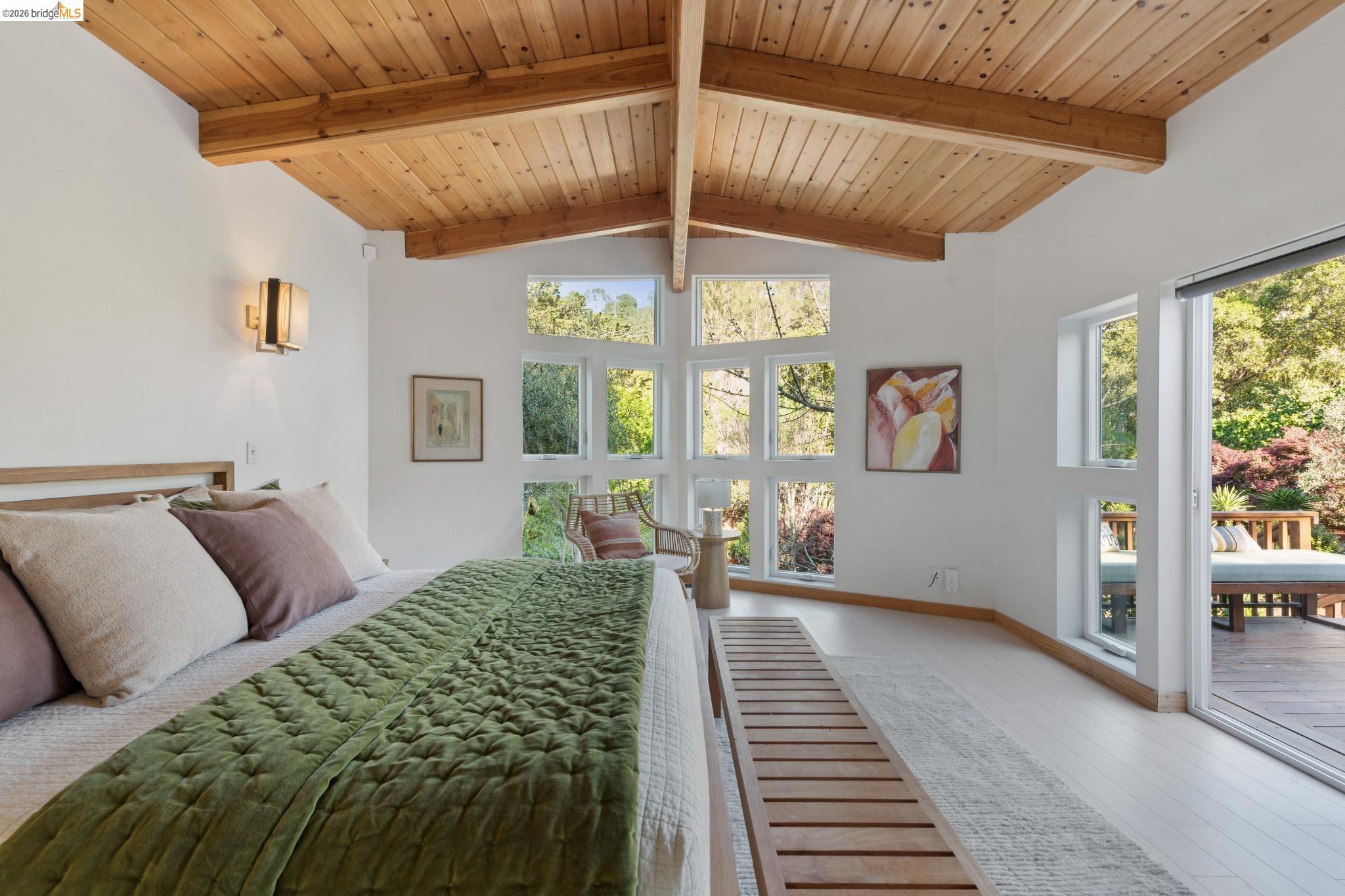 Detail Gallery Image 24 of 57 For 3500 Rubin Dr, Oakland,  CA 94602 - 3 Beds | 2 Baths