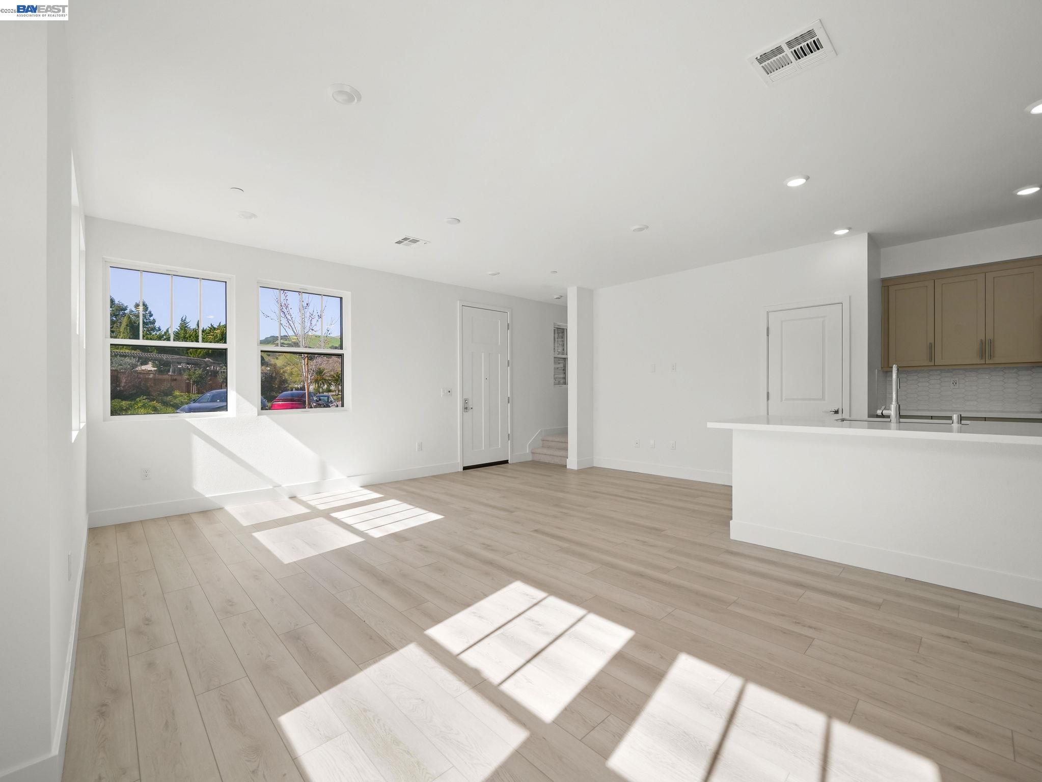 Detail Gallery Image 12 of 44 For 191 Sierra Terrace, Fremont,  CA 94536 - 4 Beds | 2/1 Baths