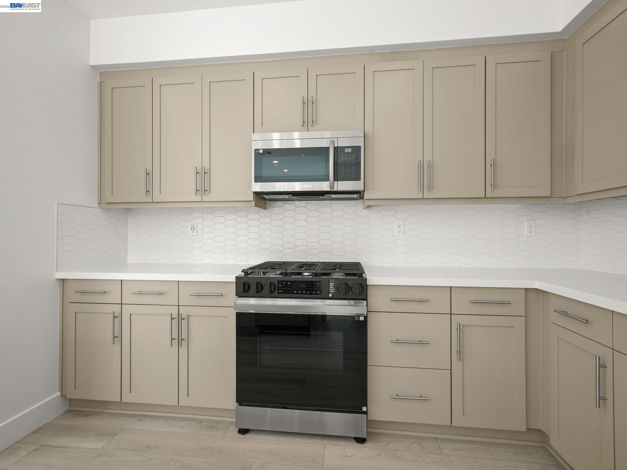 Detail Gallery Image 15 of 44 For 191 Sierra Terrace, Fremont,  CA 94536 - 4 Beds | 2/1 Baths