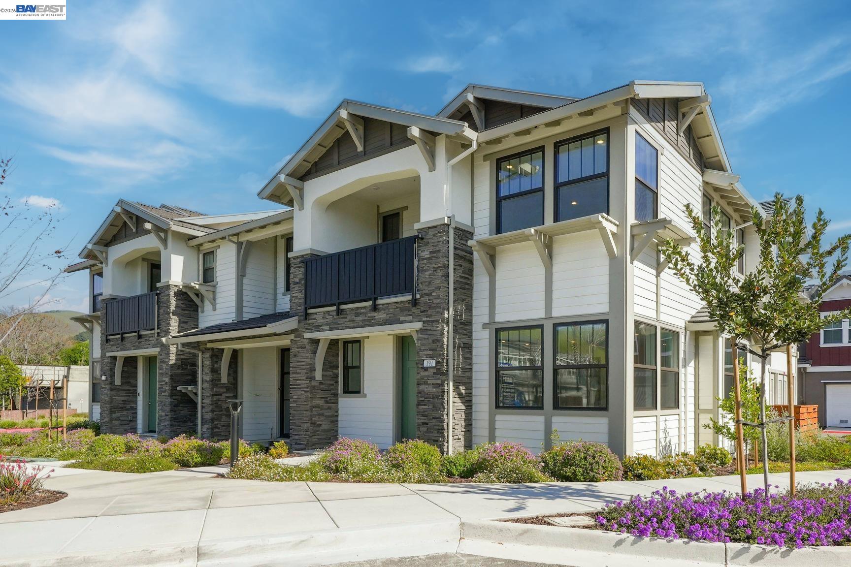 Photo #4: 41127067 Listing: Photo #4