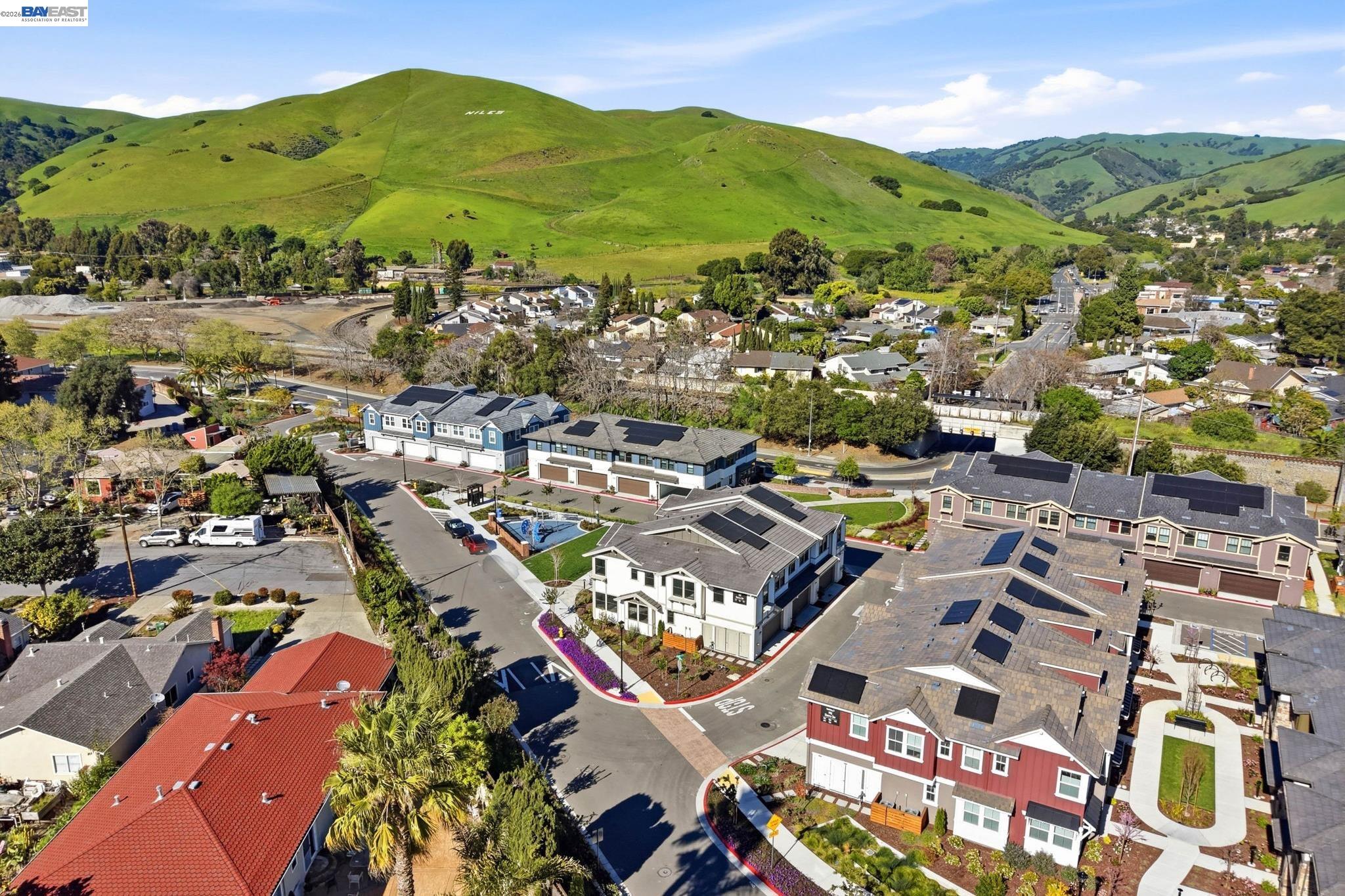 Detail Gallery Image 40 of 44 For 191 Sierra Terrace, Fremont,  CA 94536 - 4 Beds | 2/1 Baths