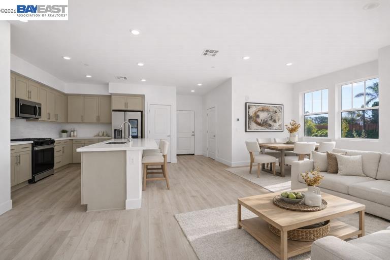 Detail Gallery Image 6 of 44 For 191 Sierra Terrace, Fremont,  CA 94536 - 4 Beds | 2/1 Baths