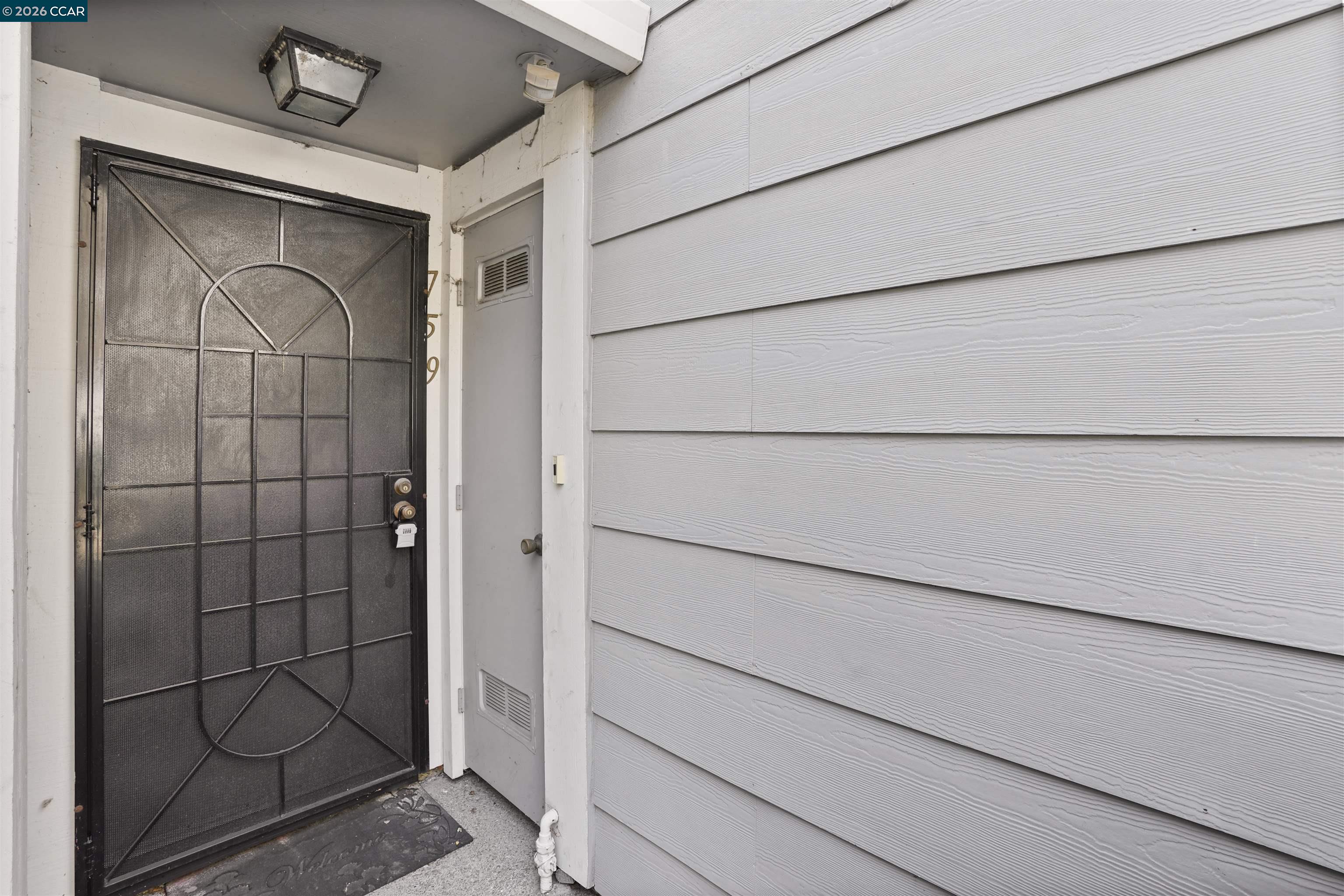 Photo #3: 41127068 Listing: Photo #3