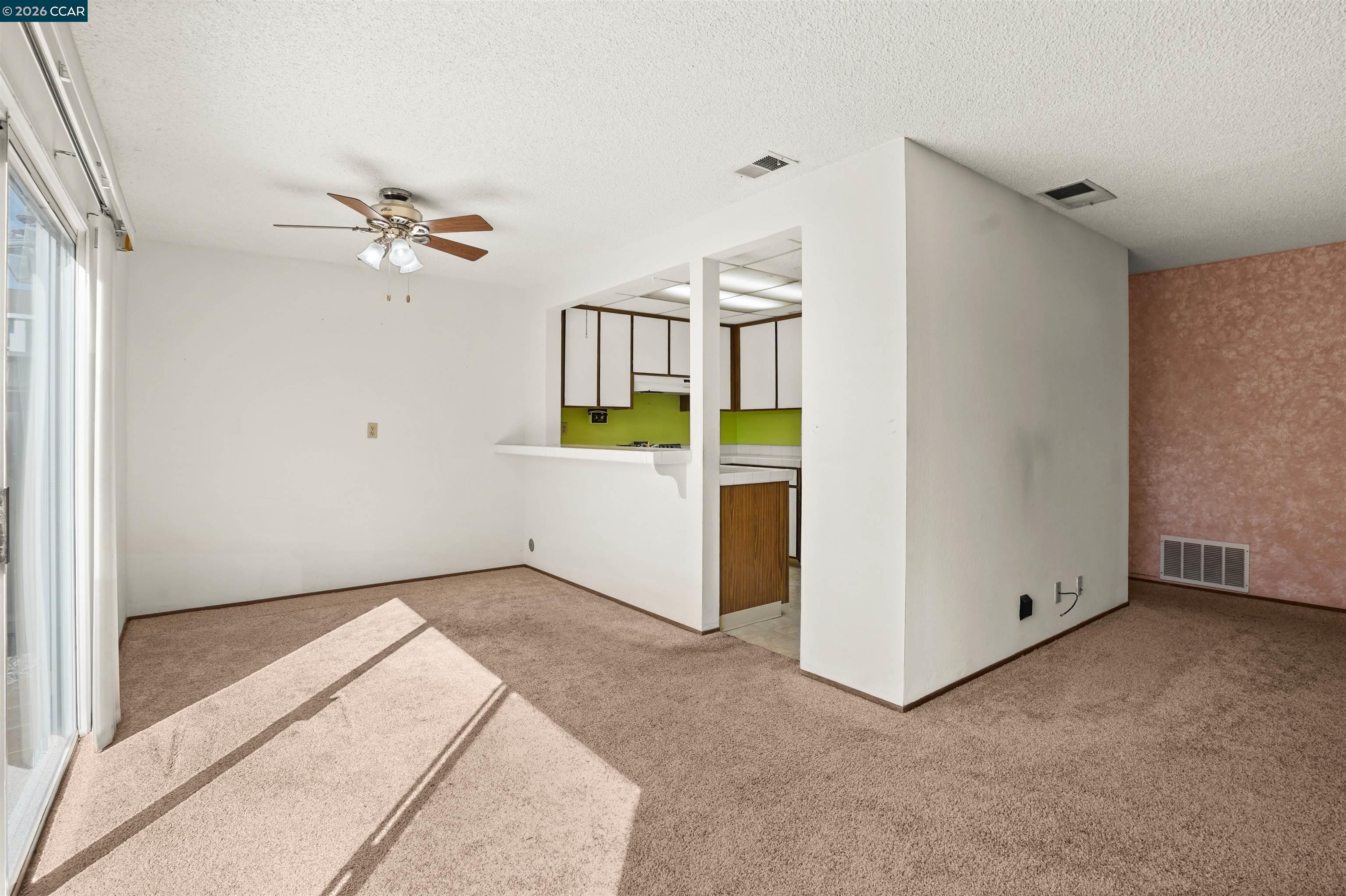 Photo #7: 41127068 Listing: Photo #7