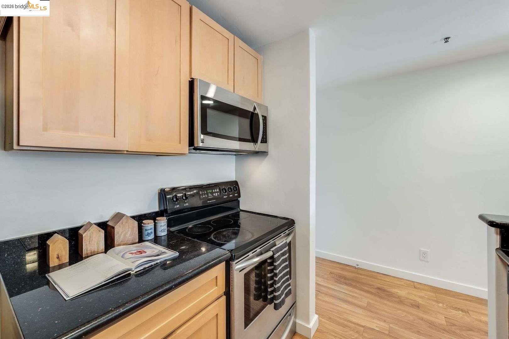 Photo #9: 41127070 Listing: Photo #9