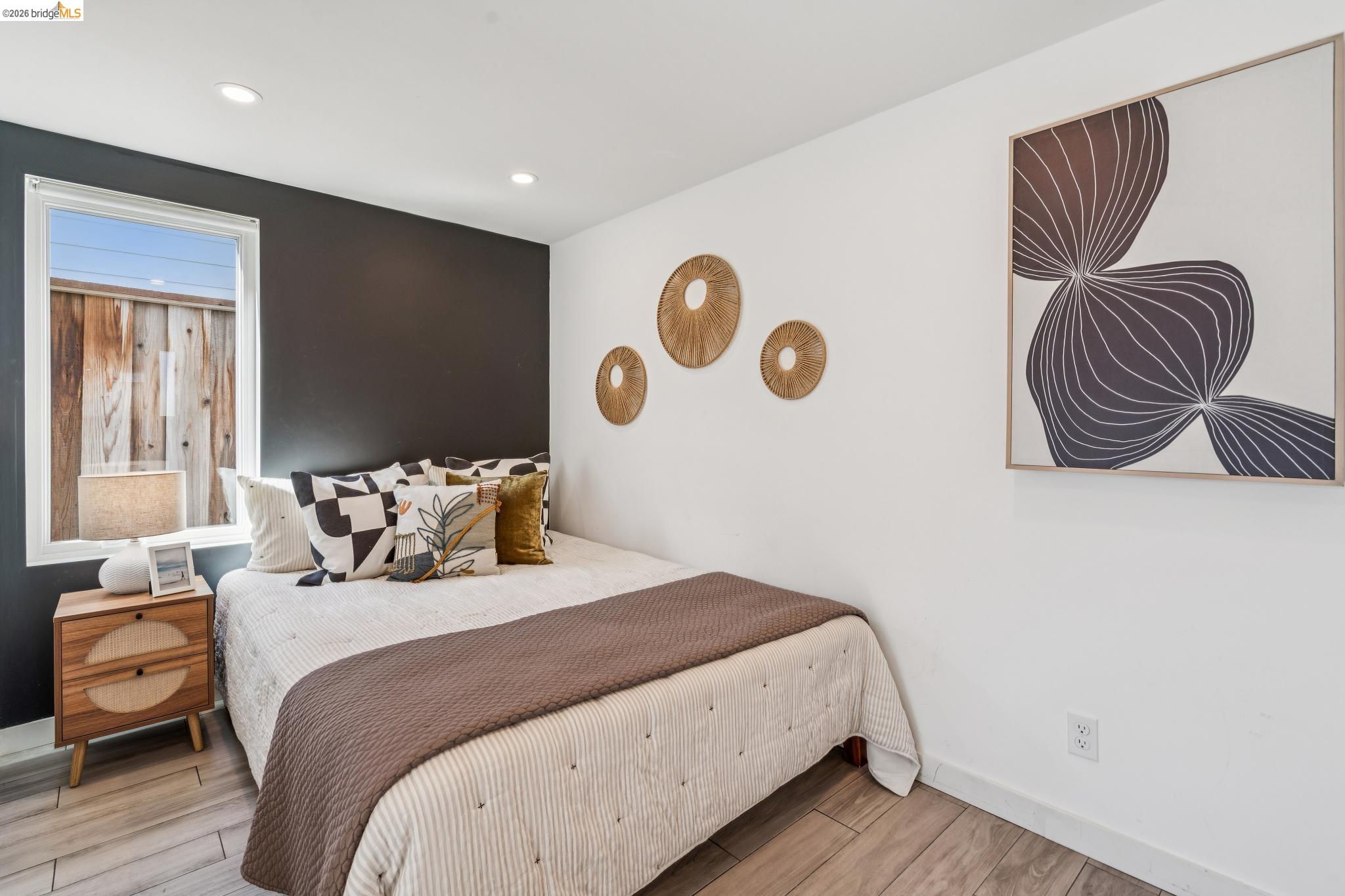 Detail Gallery Image 38 of 48 For 1550 Havenscourt Blvd, Oakland,  CA 94621 - 3 Beds | 3 Baths